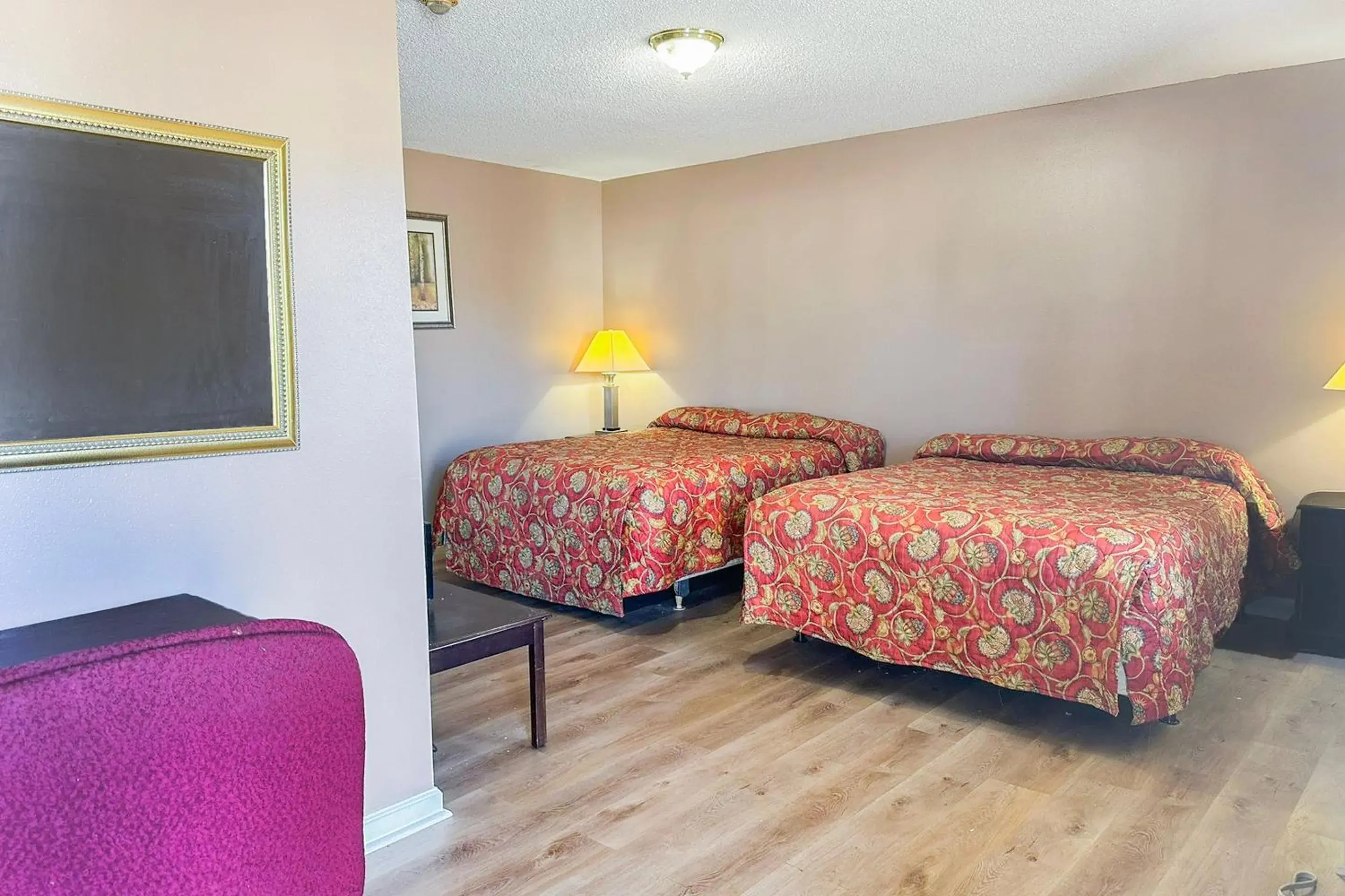 2 Queen Beds Accessible Non-Smoking in Sparta Seven Motel By OYO near Milledgeville 2 Queen Beds Accessible Non-Smoking in Sparta Seven Motel By OYO near Milledgeville