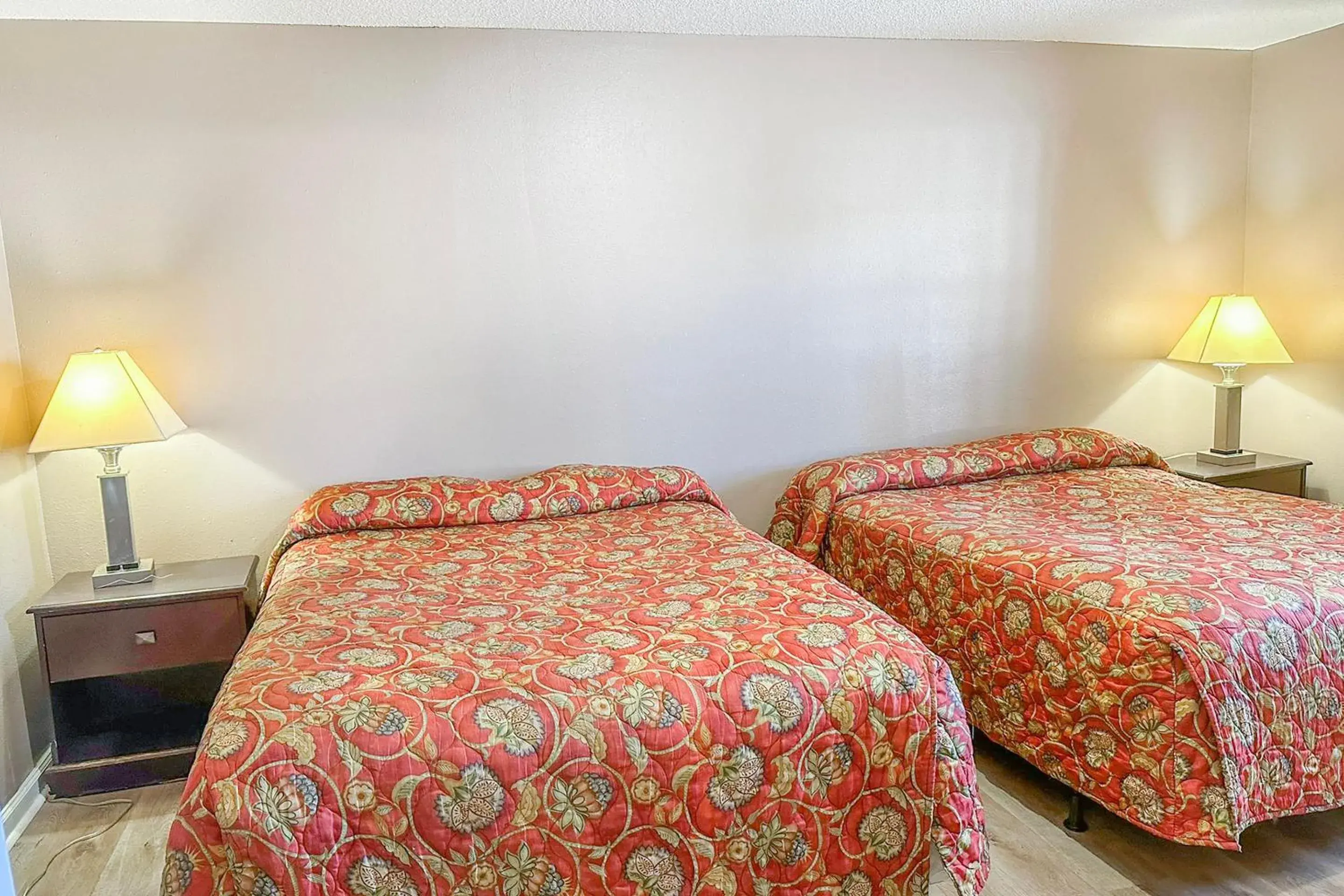 Bedroom, Bed in Sparta Seven Motel By OYO near Milledgeville Bedroom, Bed in Sparta Seven Motel By OYO near Milledgeville