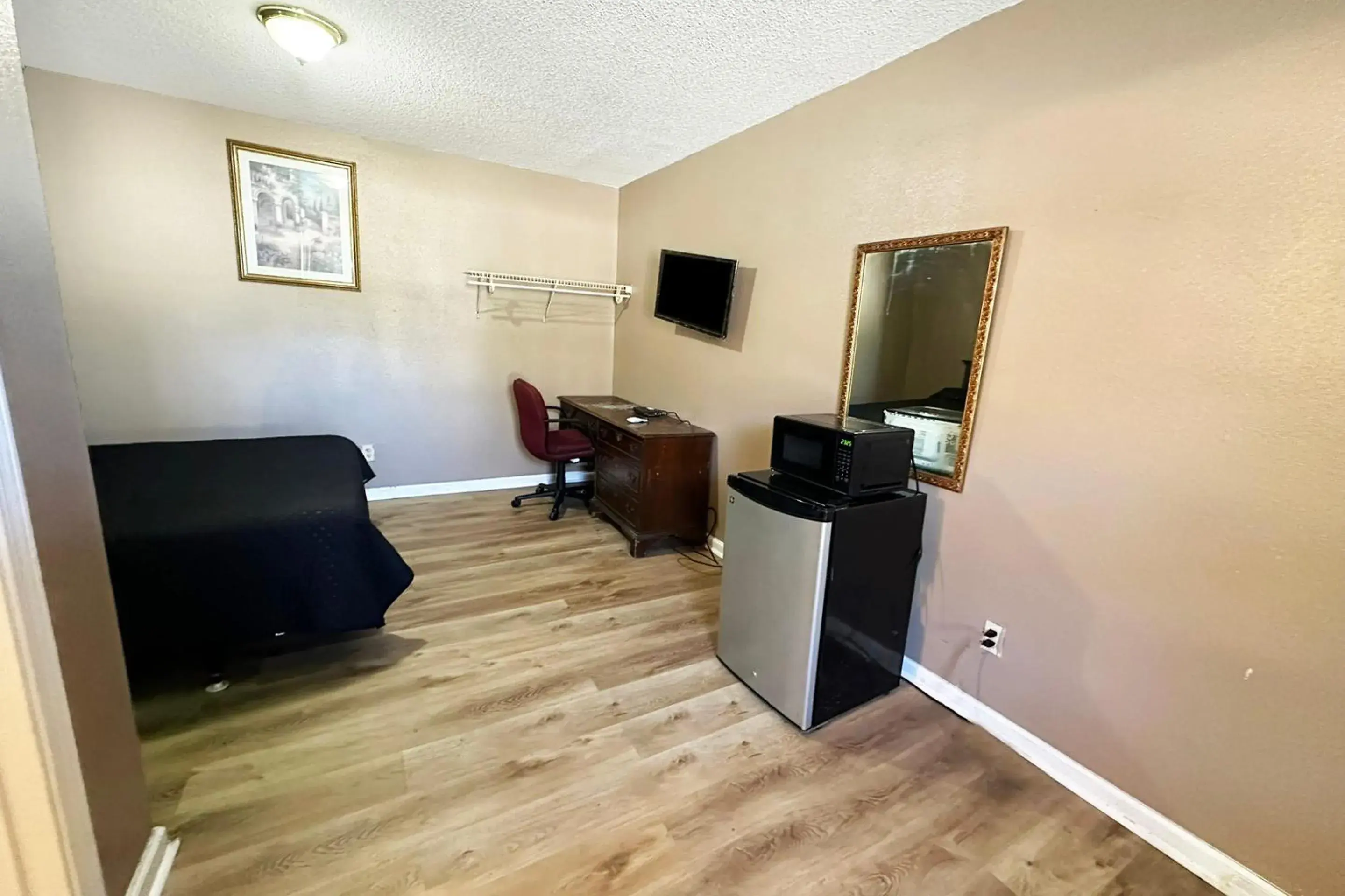 Bedroom in Sparta Seven Motel By OYO near Milledgeville Bedroom in Sparta Seven Motel By OYO near Milledgeville