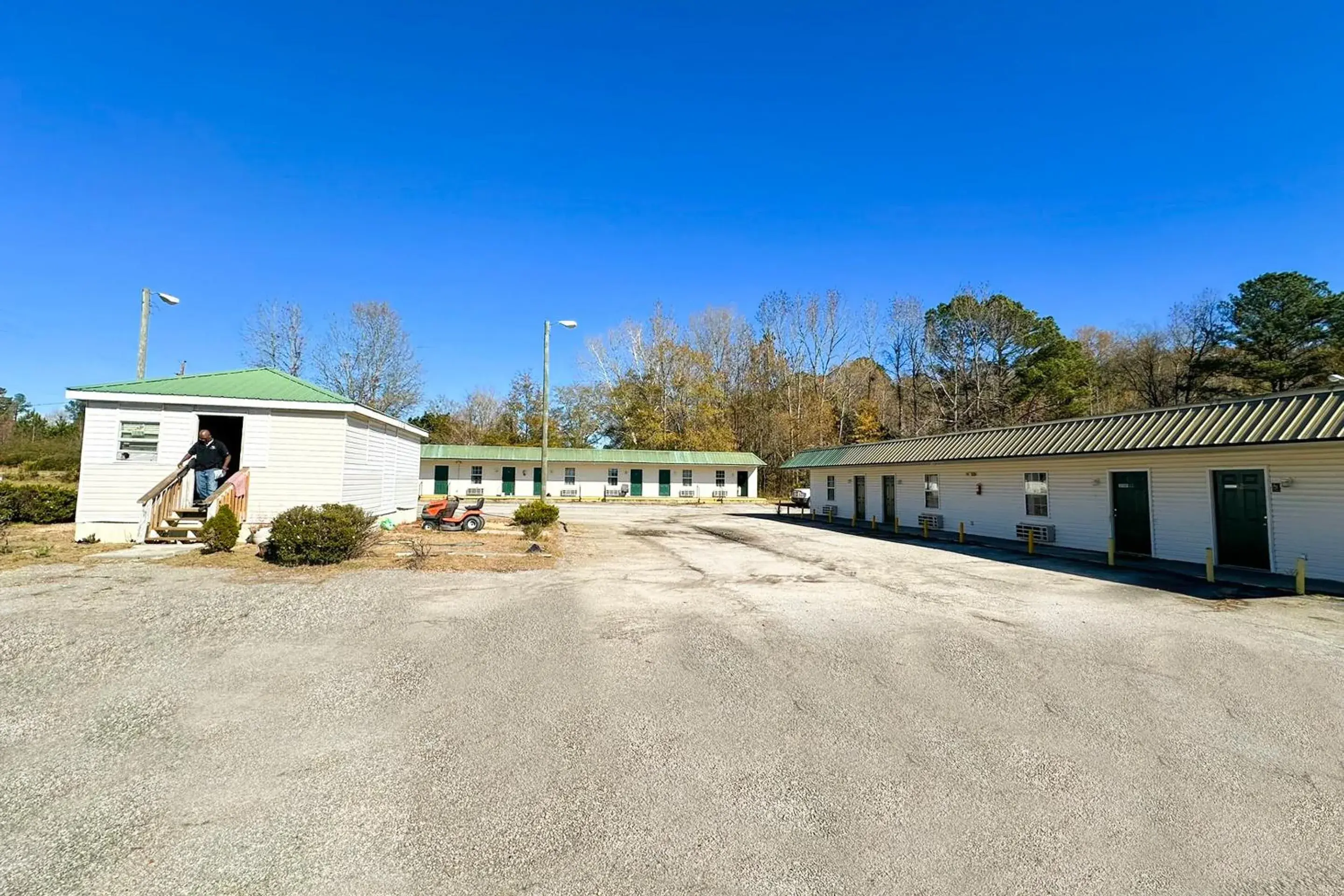 Facade/entrance in Sparta Seven Motel By OYO near Milledgeville Facade/entrance in Sparta Seven Motel By OYO near Milledgeville
