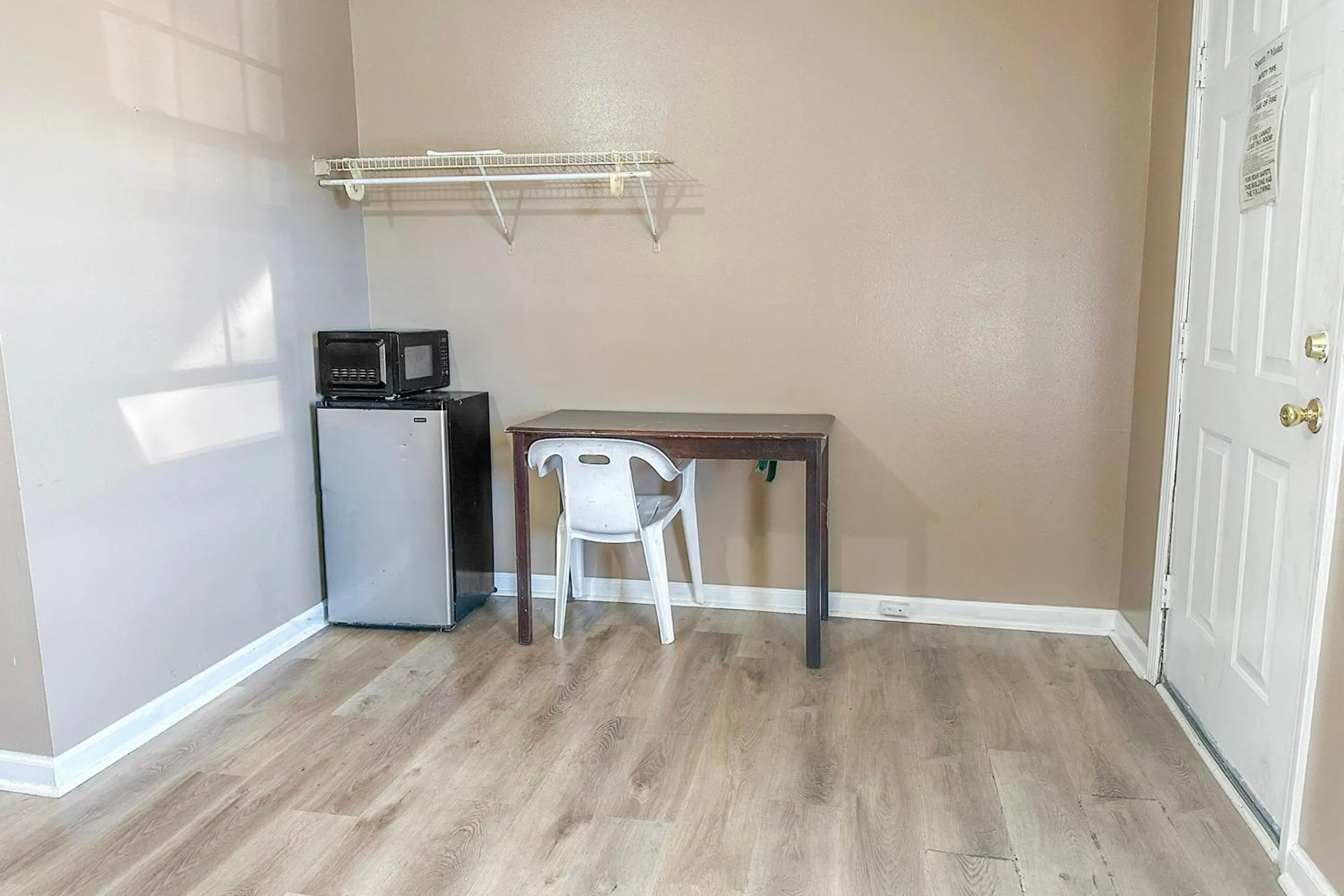 Bedroom in Sparta Seven Motel By OYO near Milledgeville