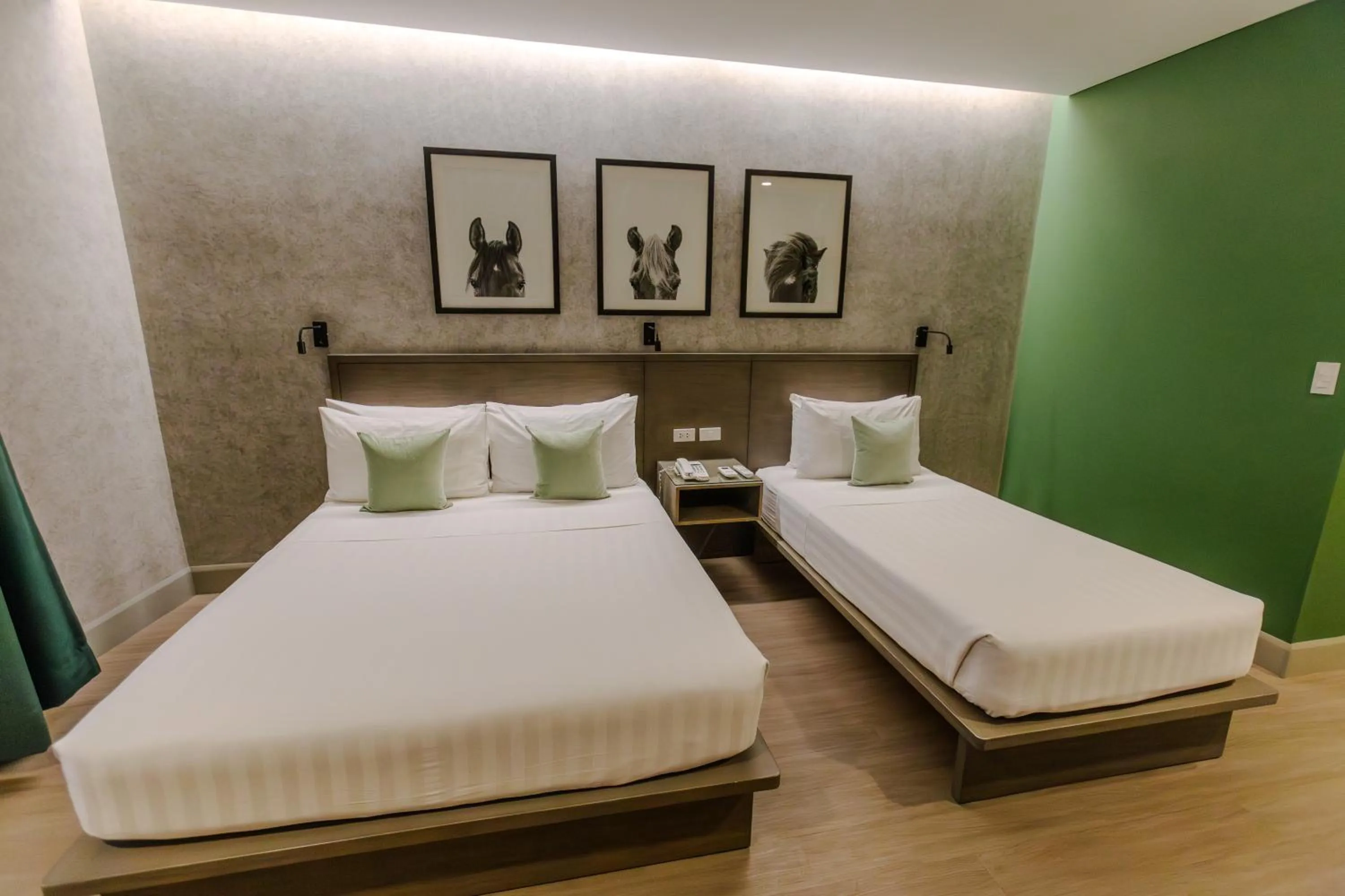 Bed in Primeway Suites Cebu