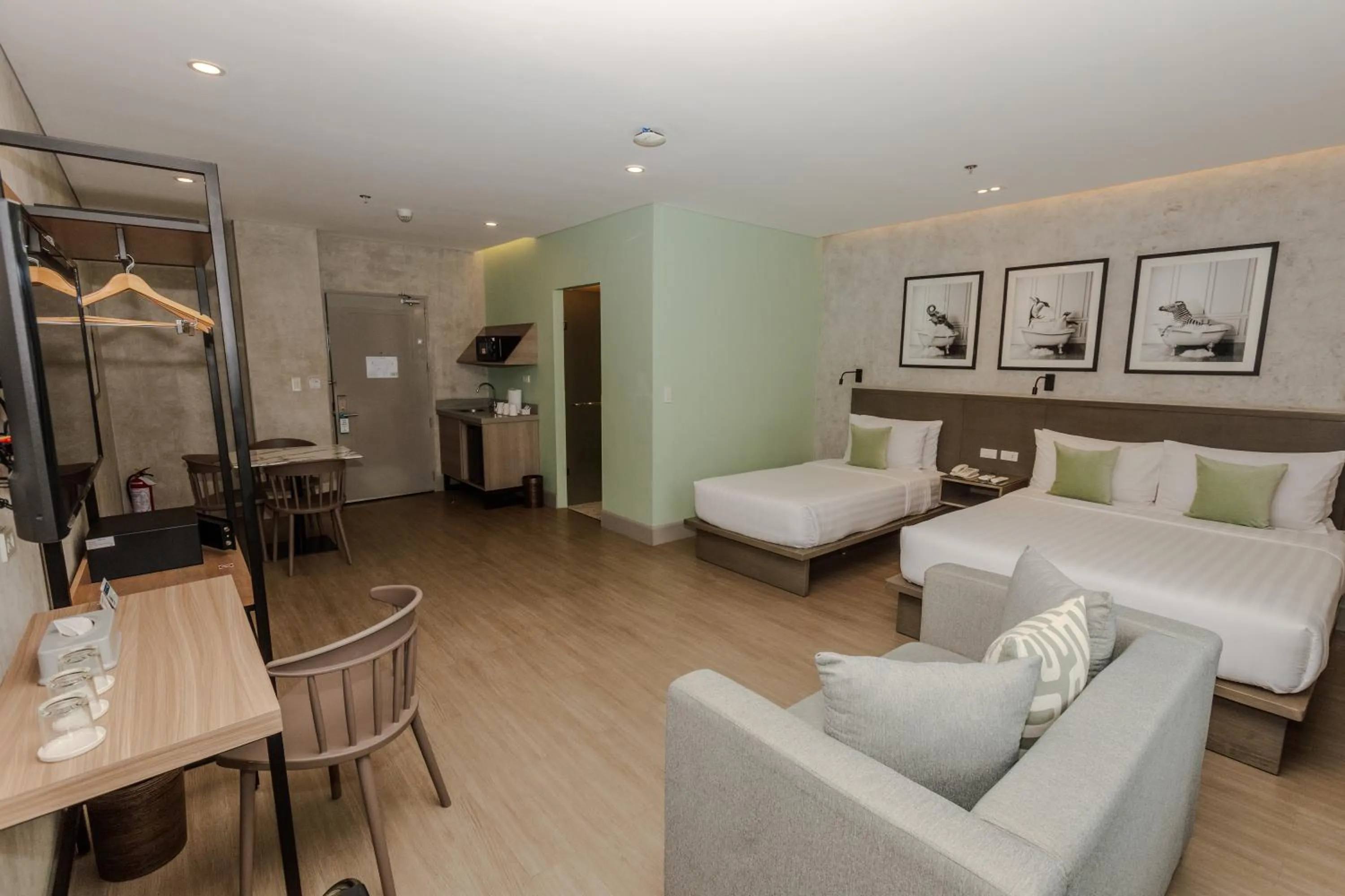 Living room in Primeway Suites Cebu