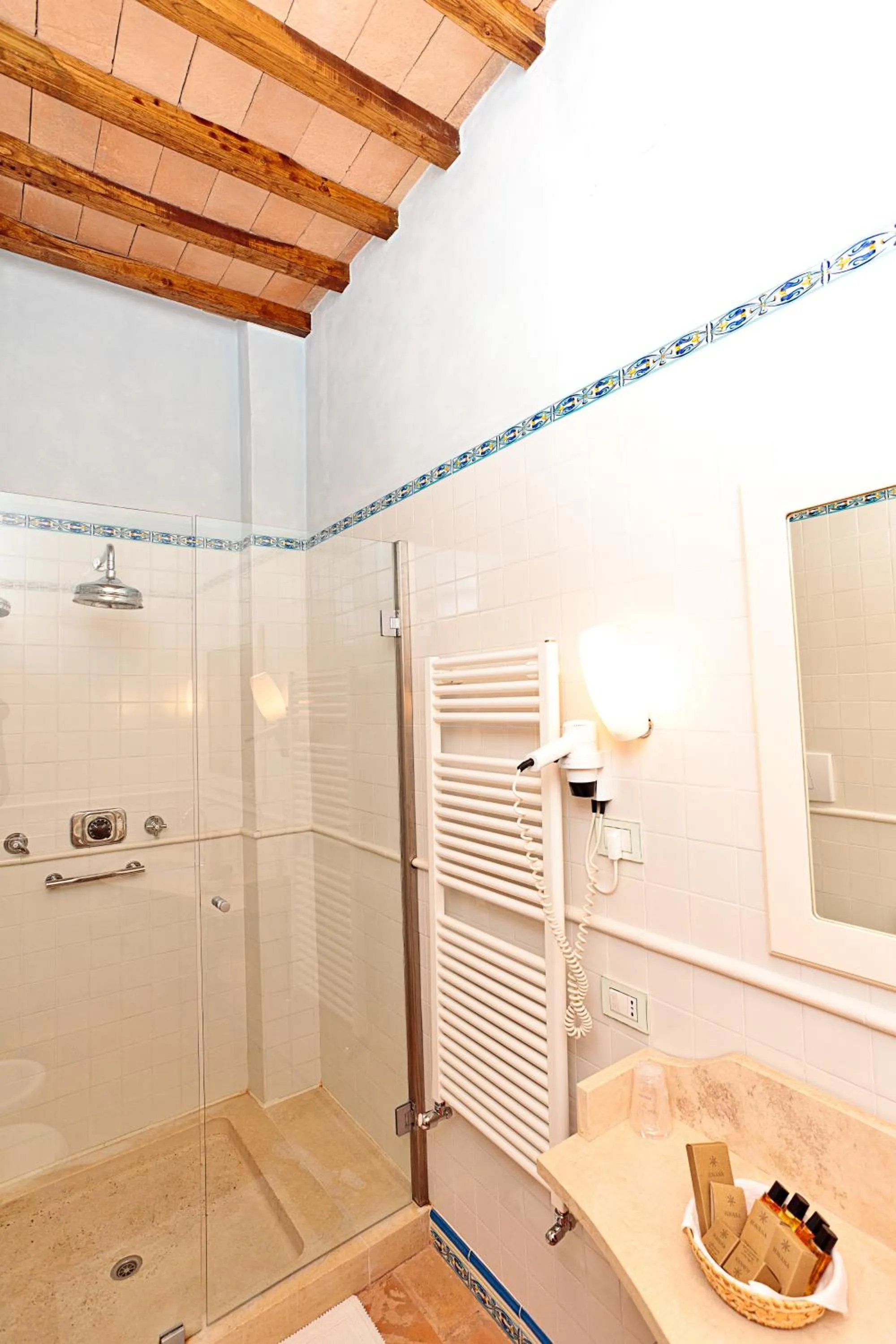 Bathroom in San Pietro Sopra Le Acque Resort & Spa