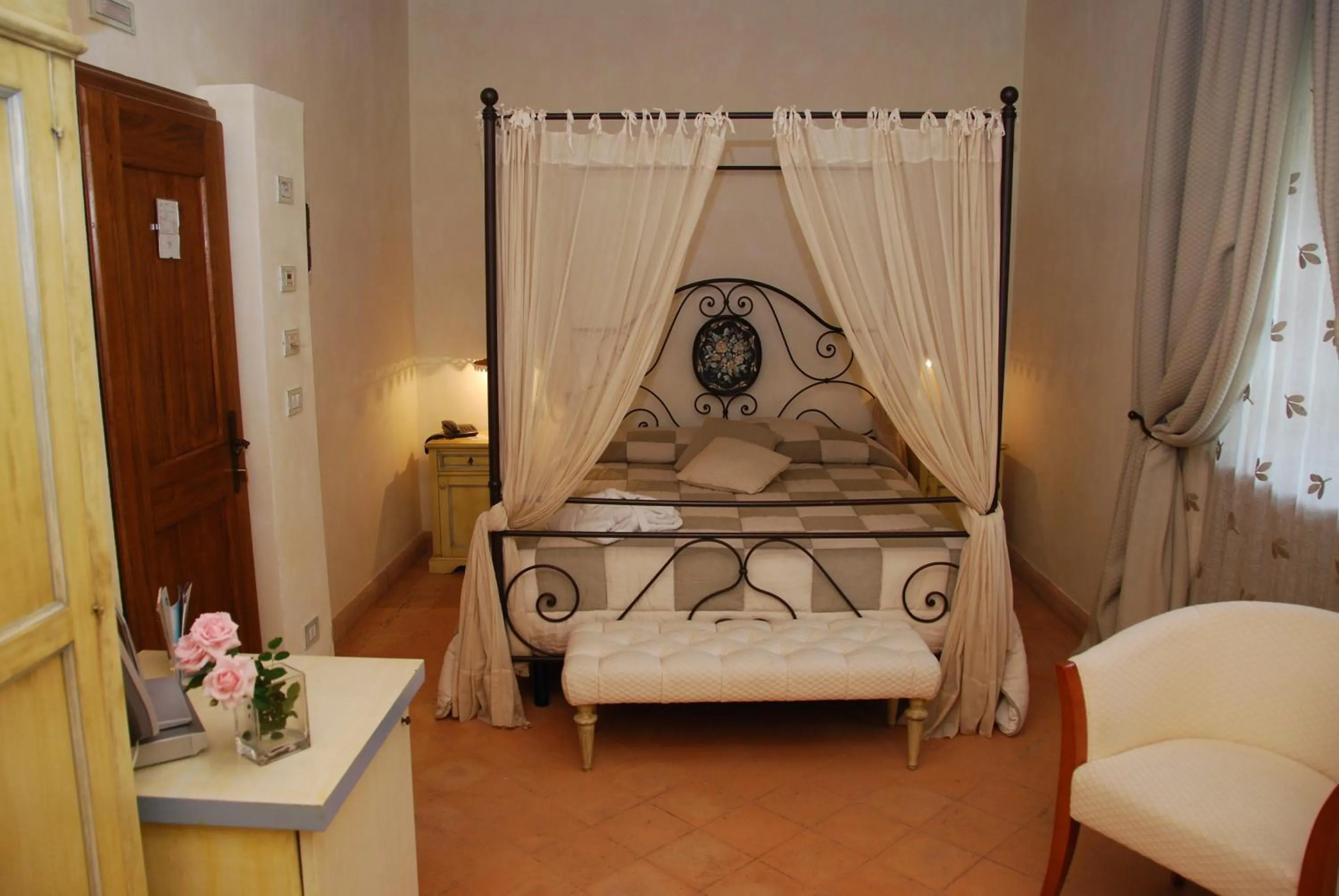 Bed in San Pietro Sopra Le Acque Resort & Spa