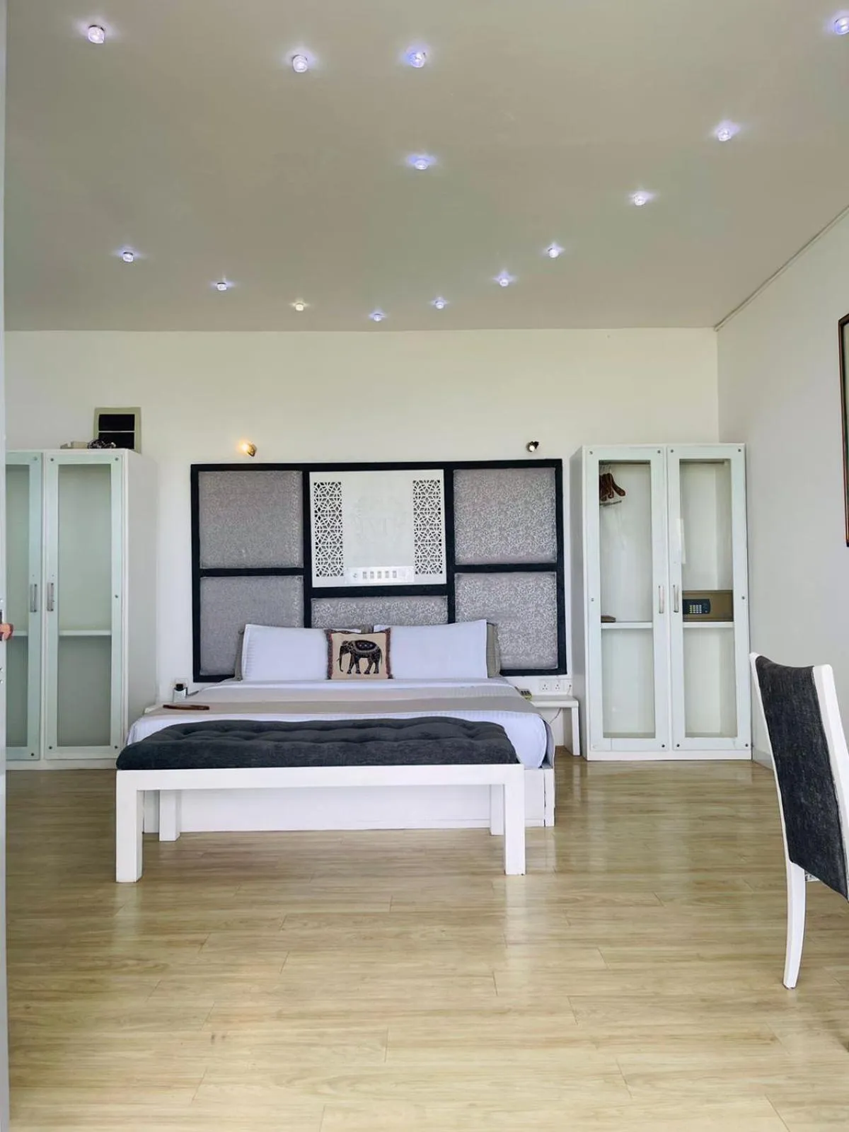 Bed in Villa Thawthisa The Boutique Hotel Unawatuna