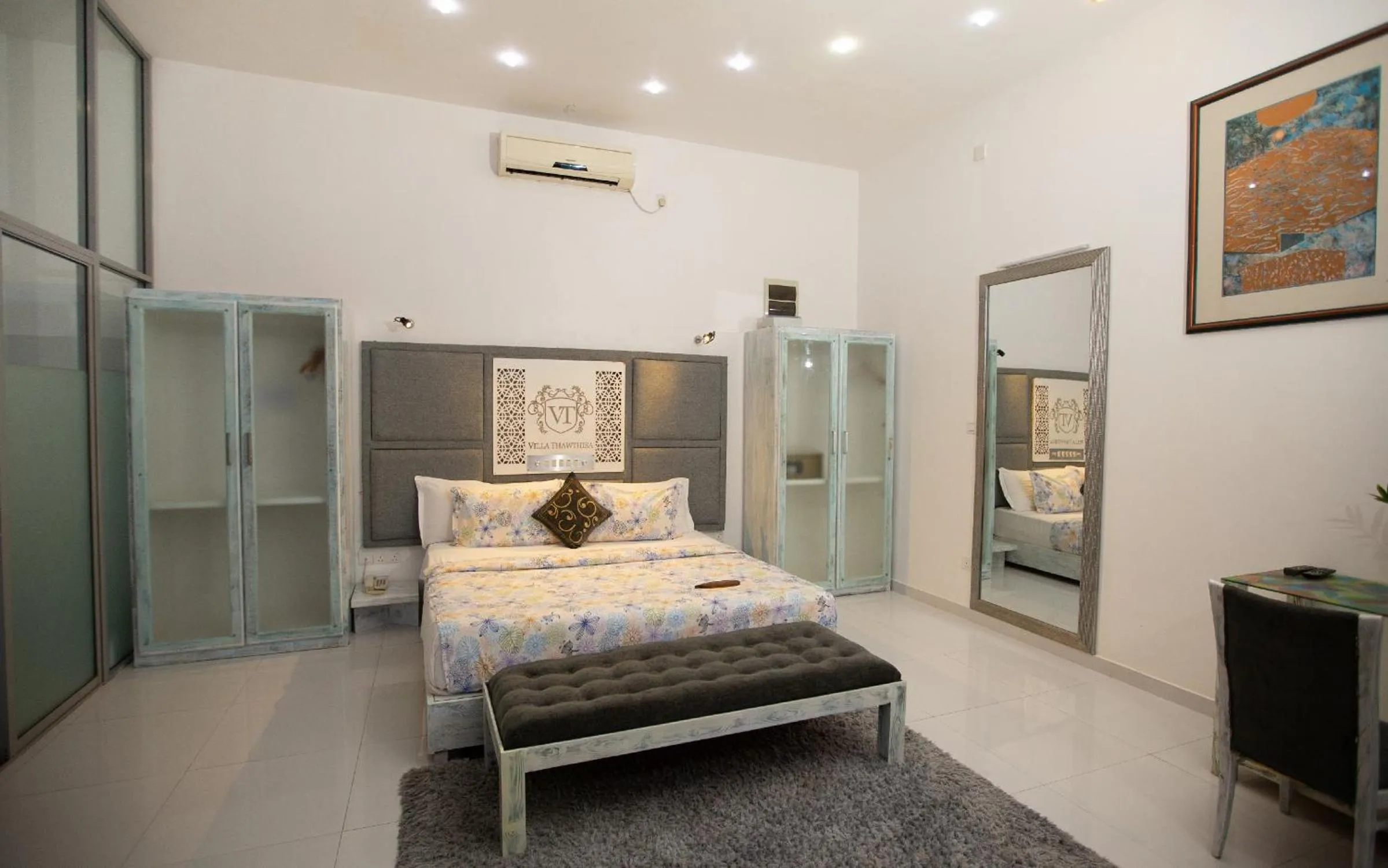 Photo of the whole room in Villa Thawthisa The Boutique Hotel Unawatuna