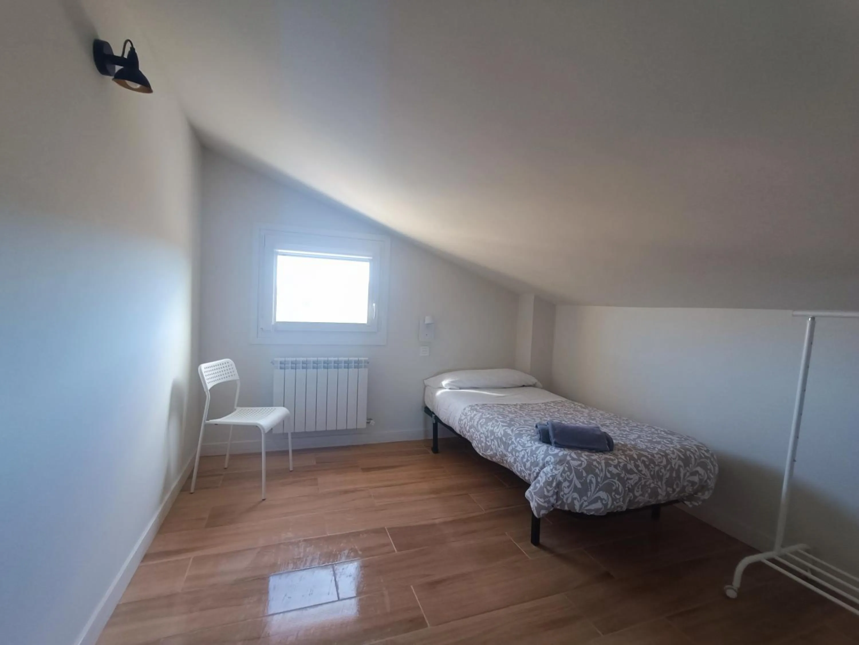 Single Room with Shared Bathroom - single occupancy in La Rinconada