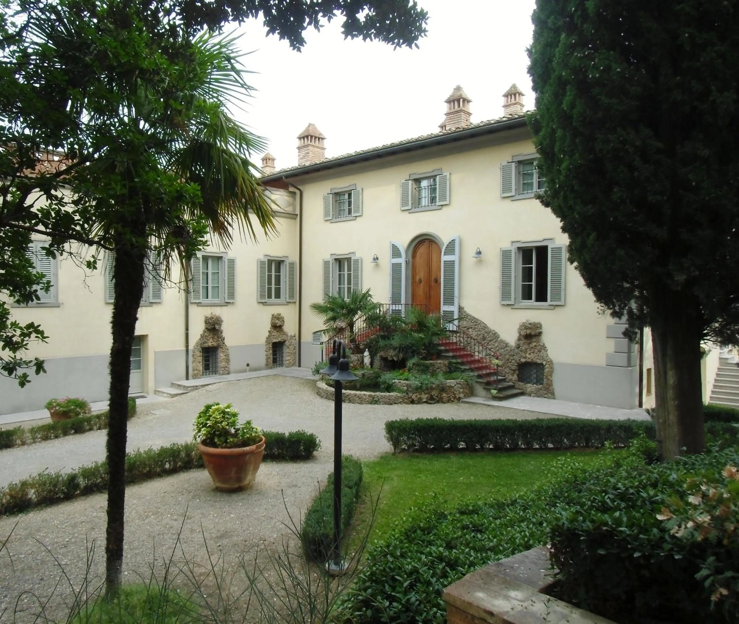 Facade/entrance in Villa Ducci