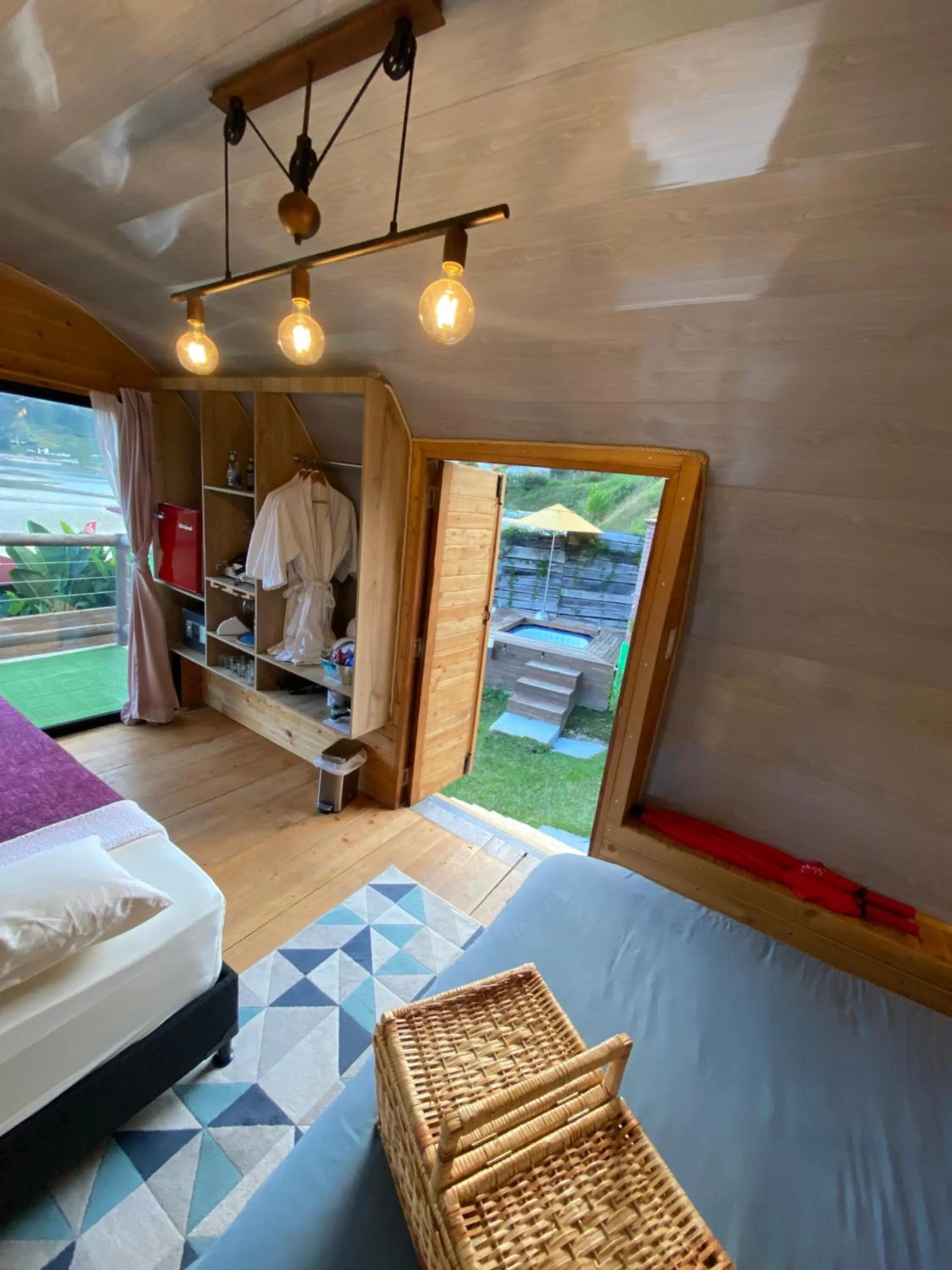 Photo of the whole room in Glamping La Cepa GUATAPÉ