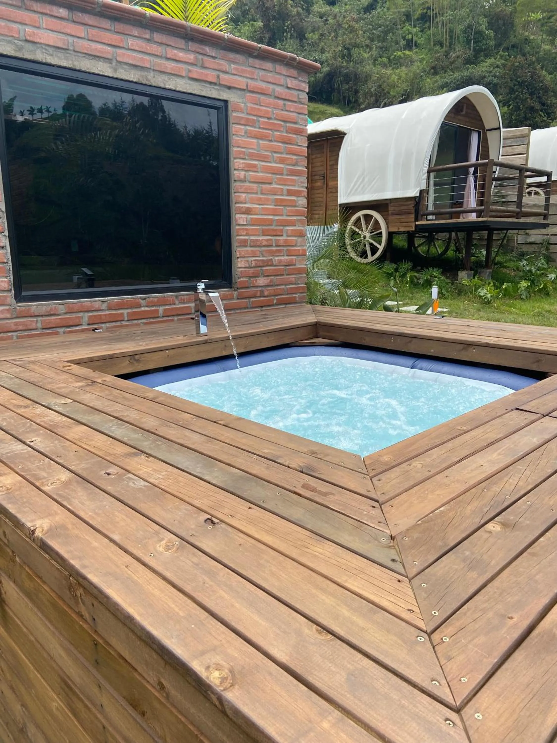 Hot Tub in Glamping La Cepa GUATAPÉ