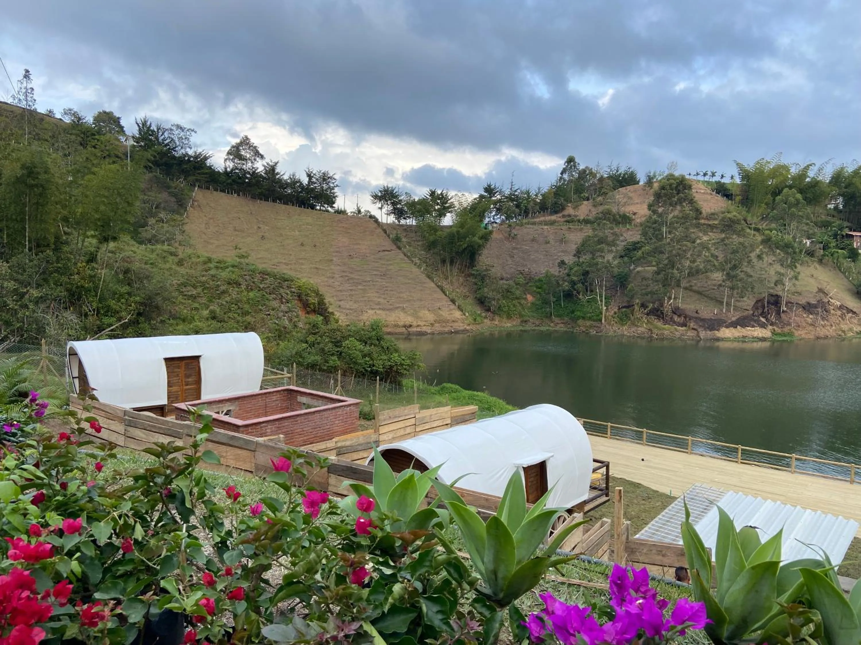 Natural landscape in Glamping La Cepa GUATAPÉ