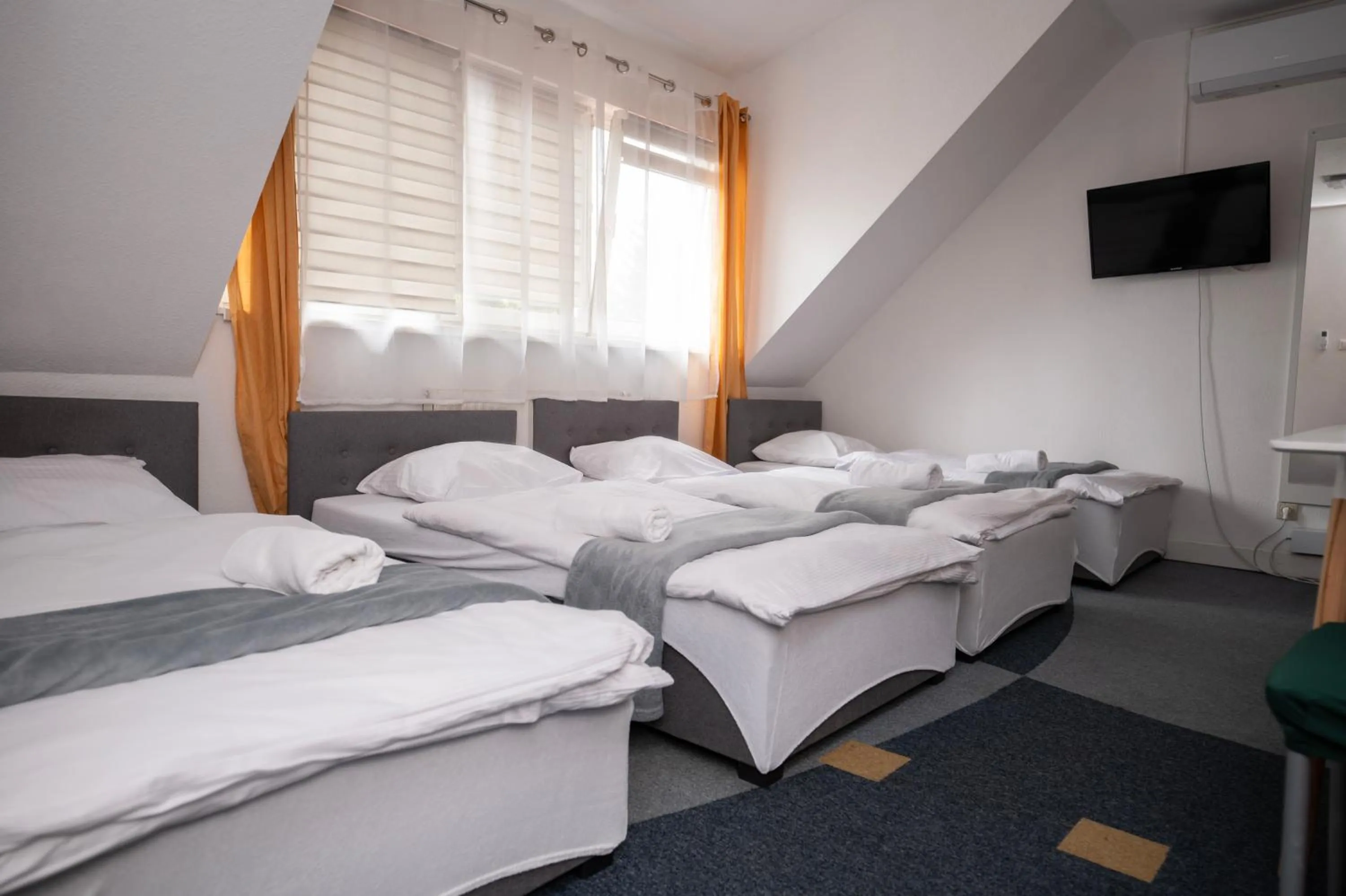 Bed in City Place Noclegi