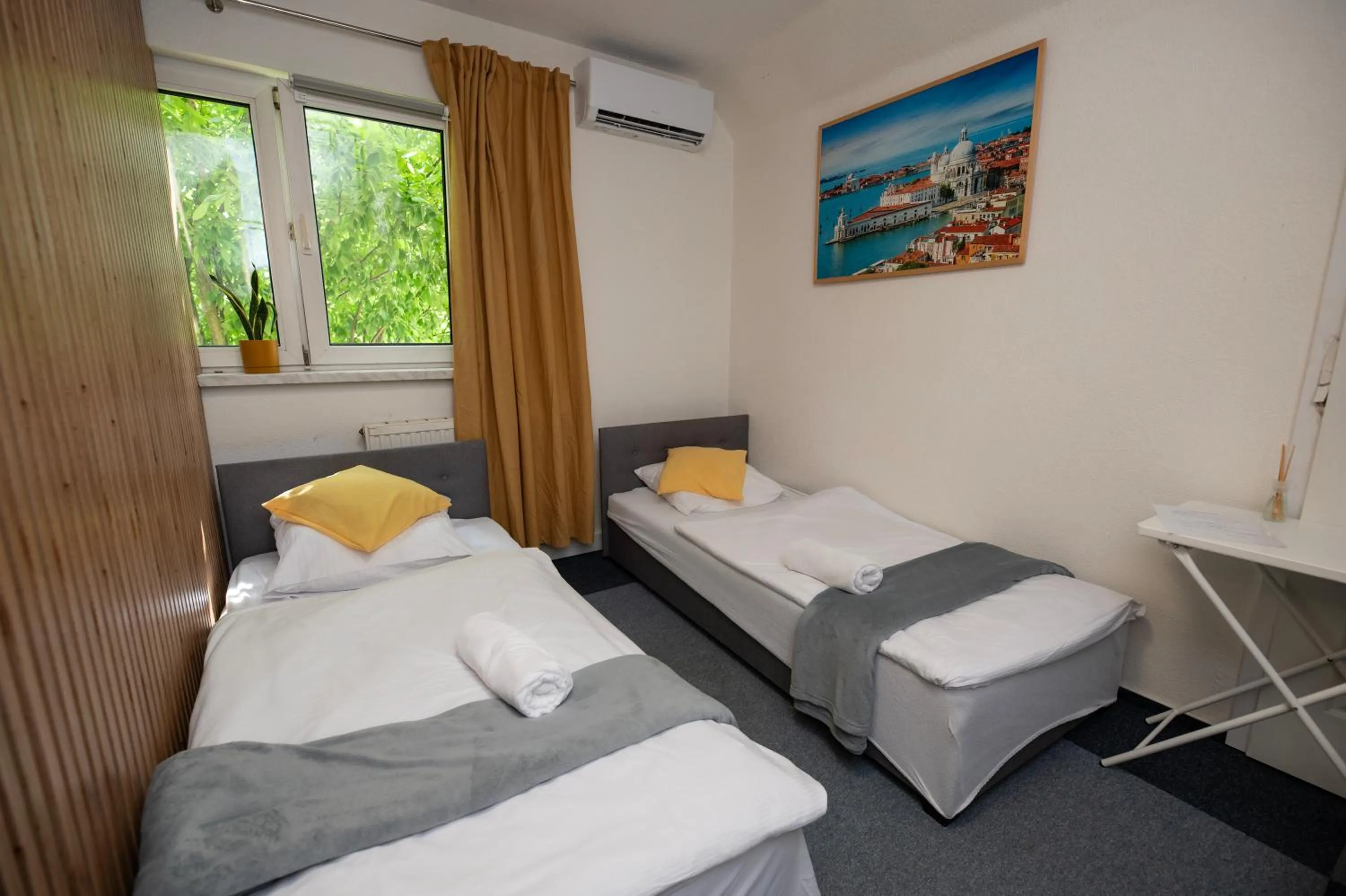 Bed in City Place Noclegi