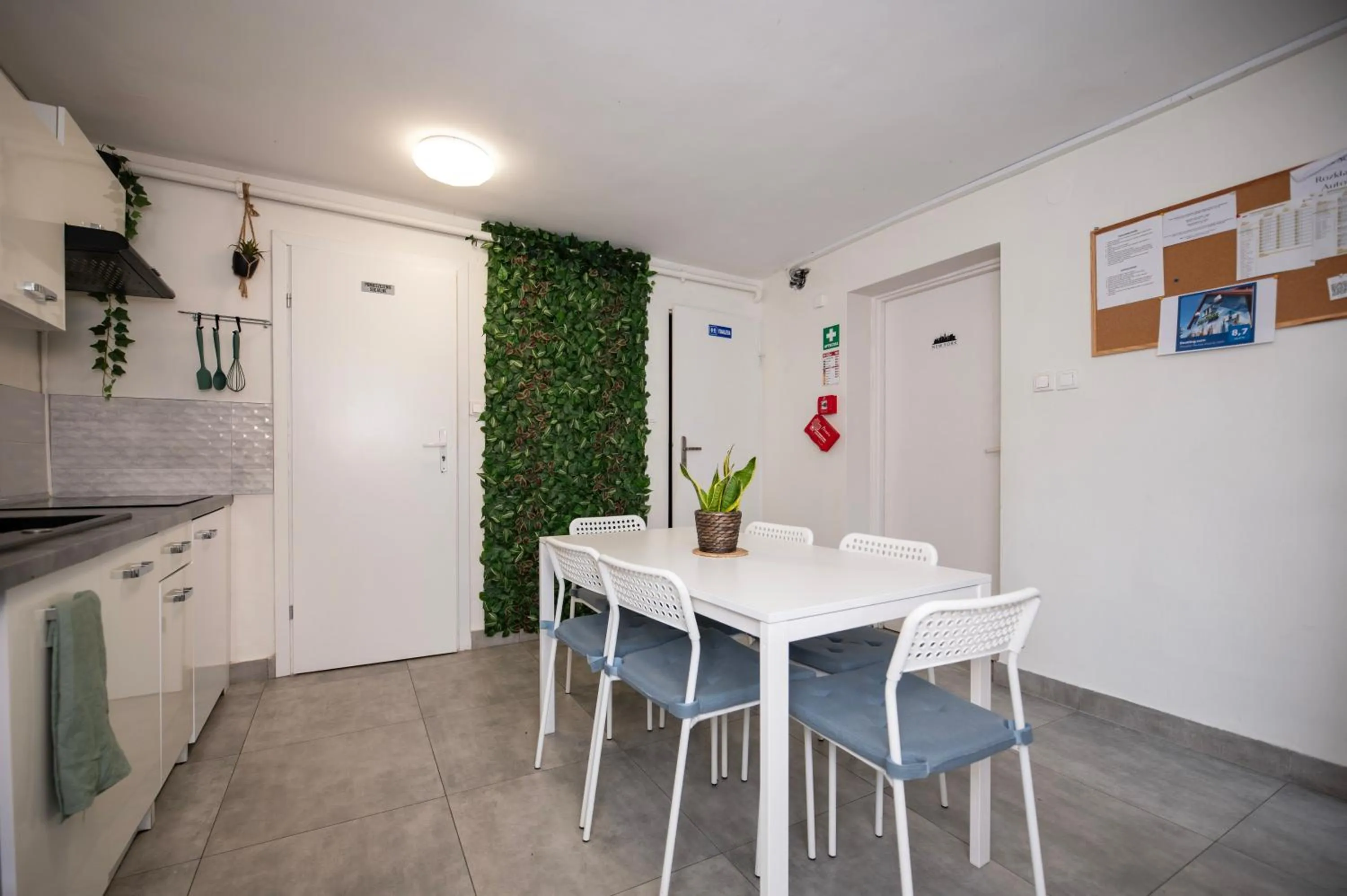 Communal kitchen in City Place Noclegi