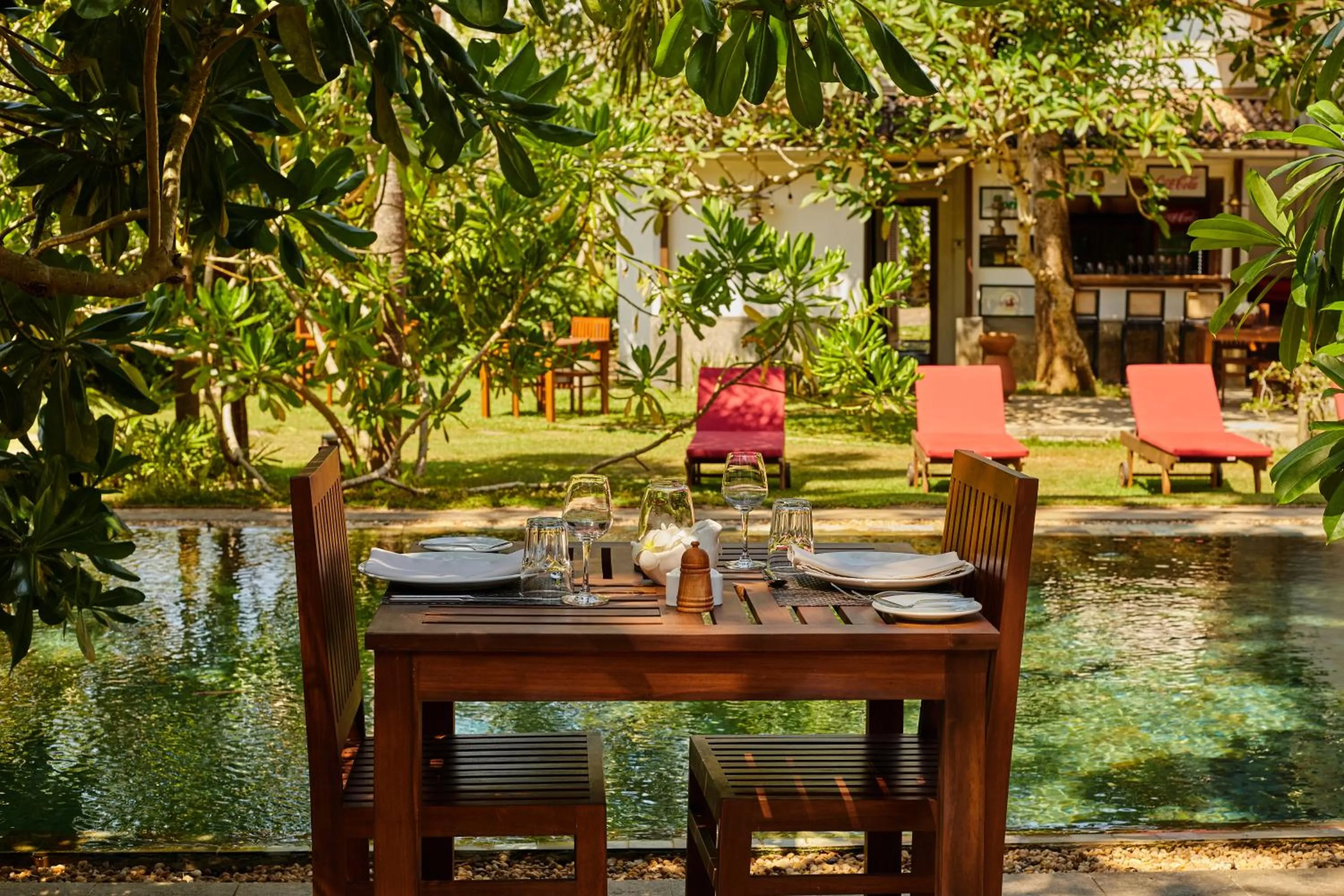 Restaurant/places to eat in Villa White Queen Resort & Spa