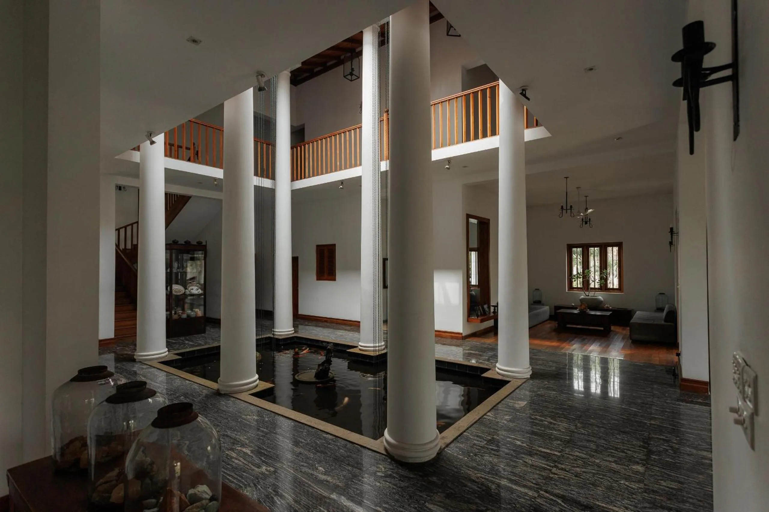 Property building in Villa White Queen Resort & Spa