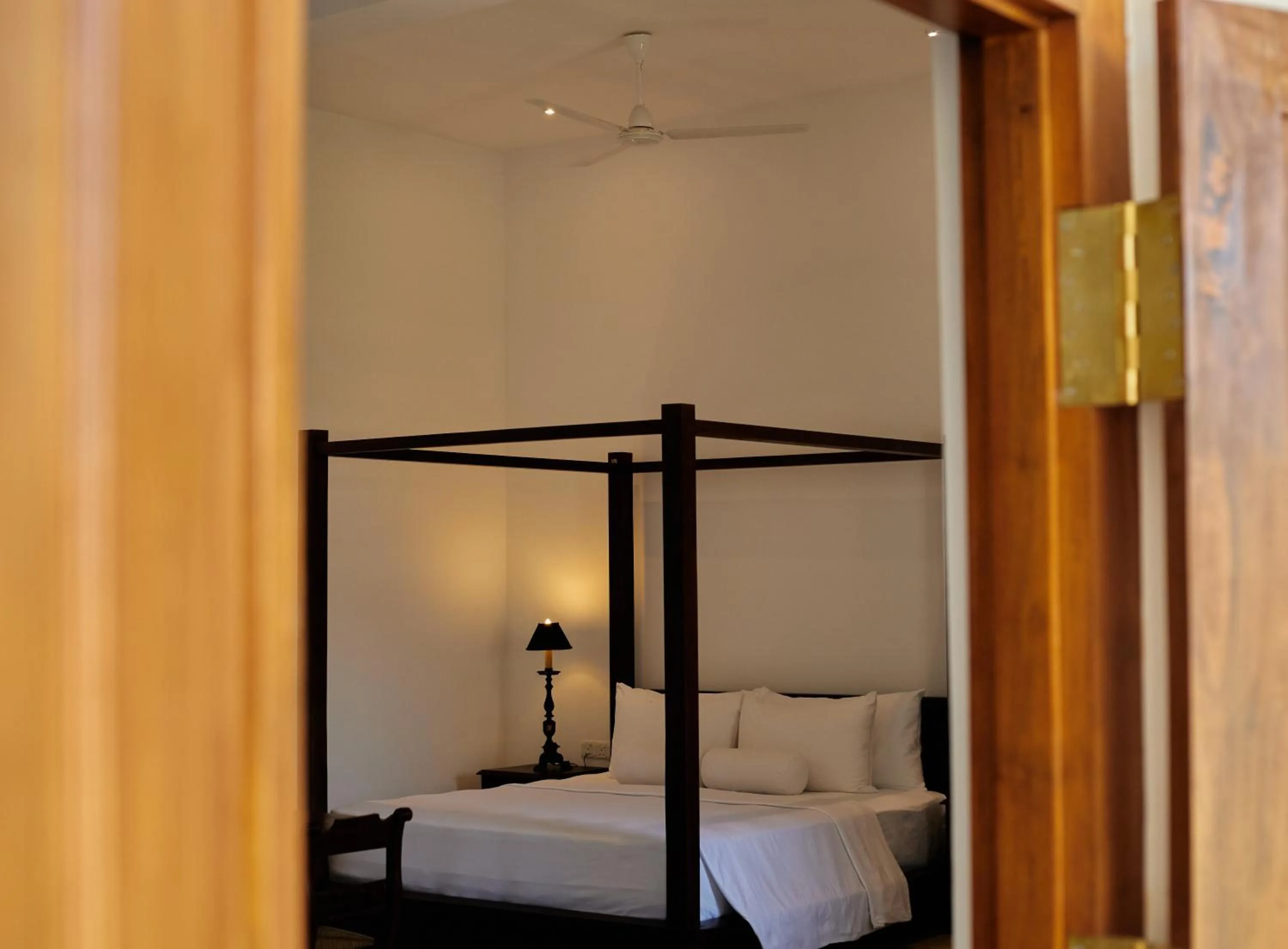 Bed in Villa White Queen Resort & Spa