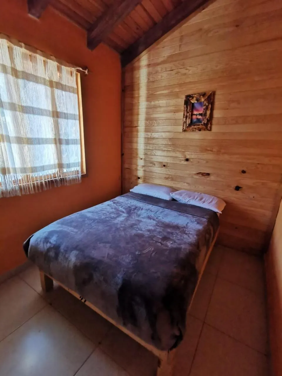 Bedroom, Bed in Los Pirineos