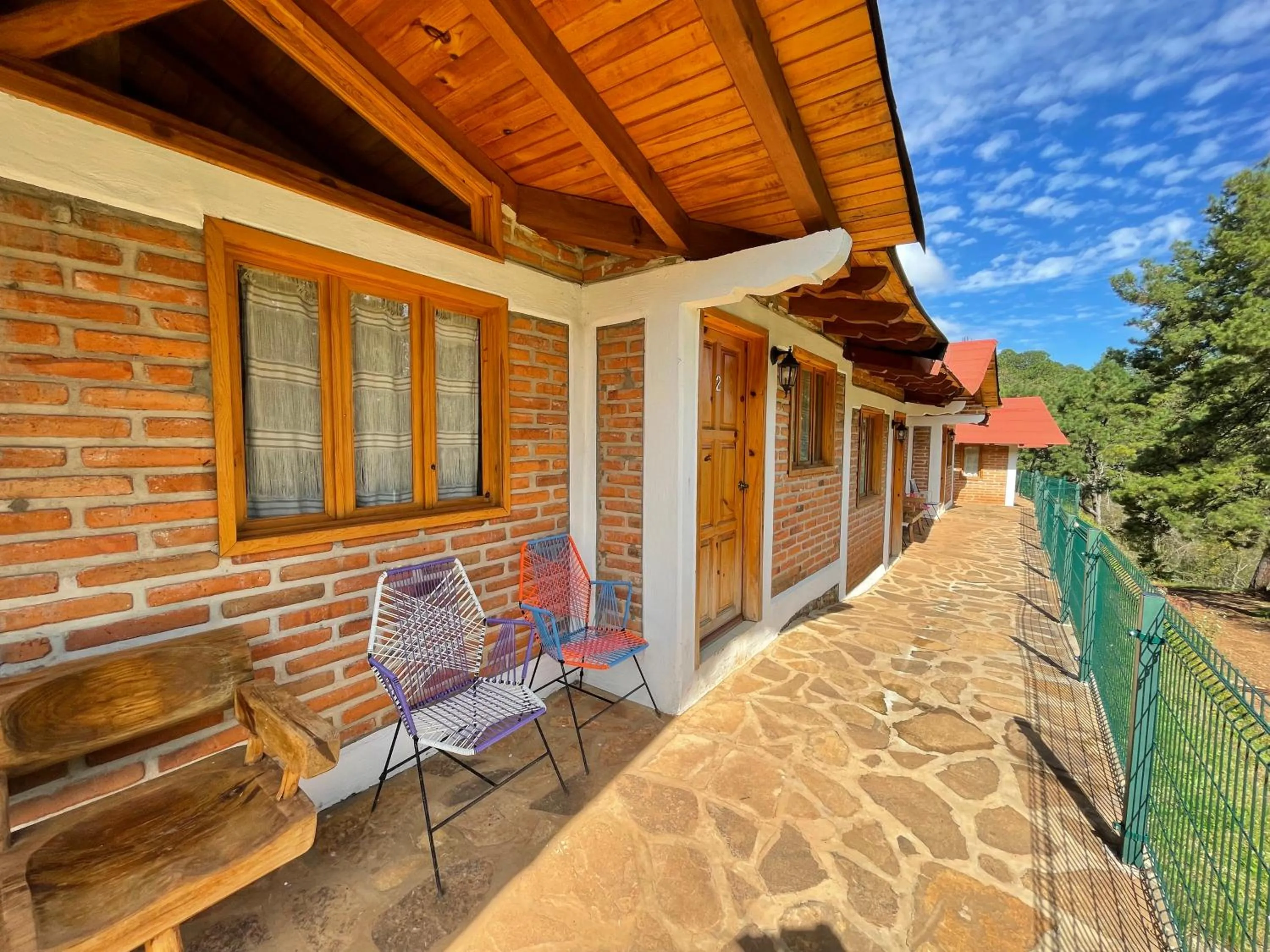 Facade/entrance in Los Pirineos