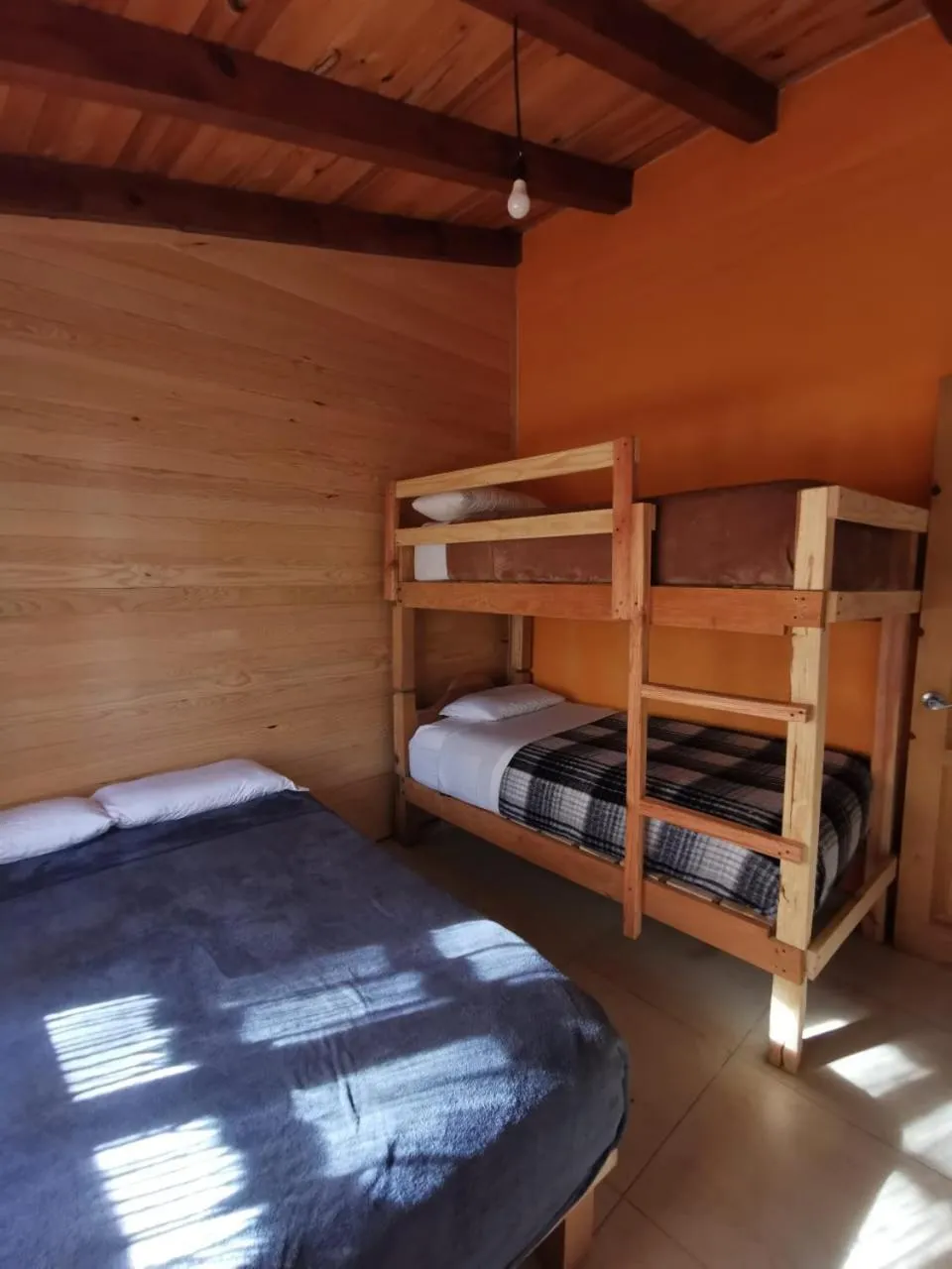 Bedroom, Bed in Los Pirineos