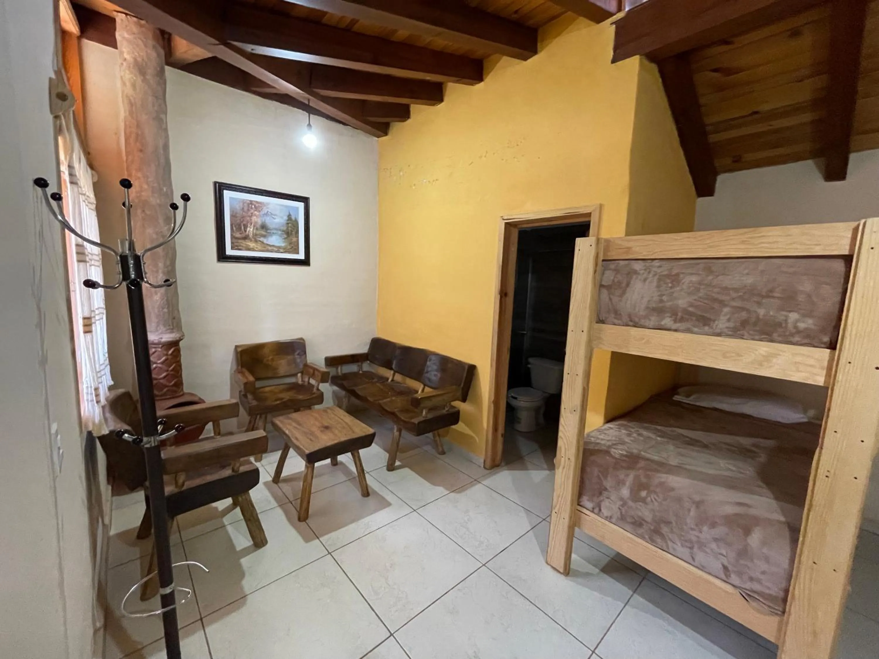 Photo of the whole room, Bed in Los Pirineos