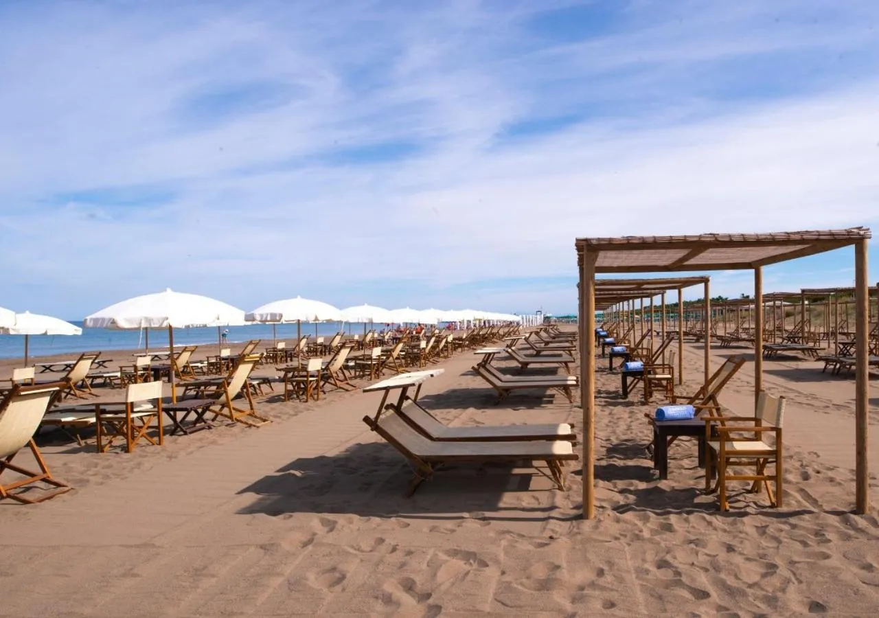 Beach in Tombolo Talasso Resort