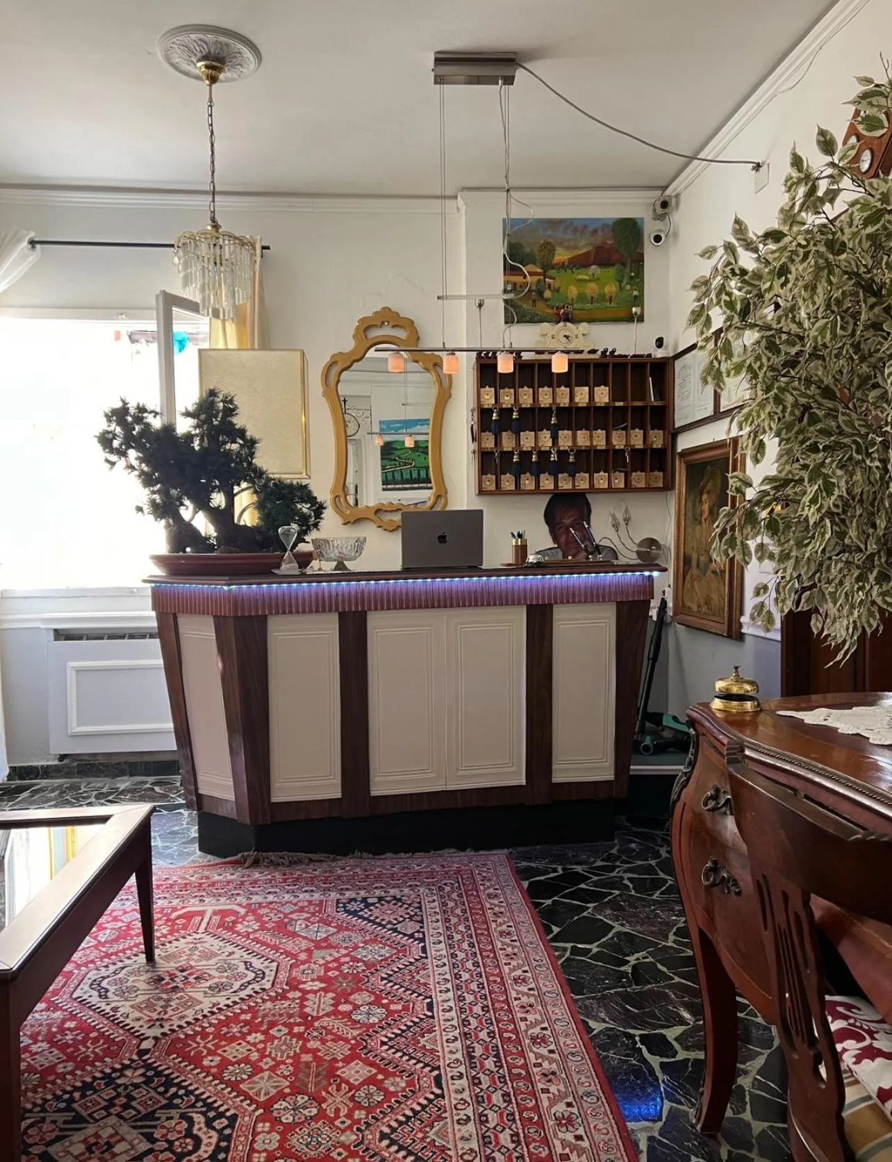 Lobby or reception in Souvenir Maya