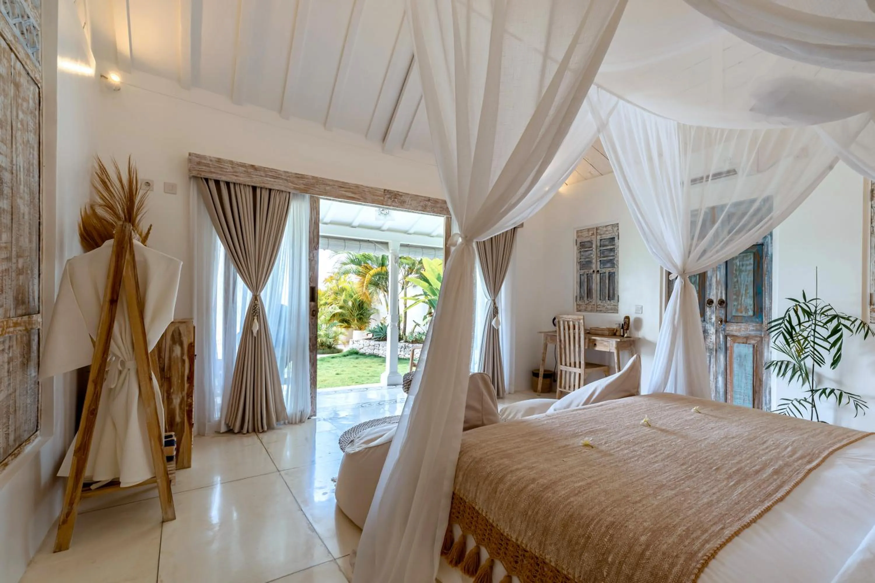 Bedroom, Bed in Atalaya Villas Nusa Penida - Adults only