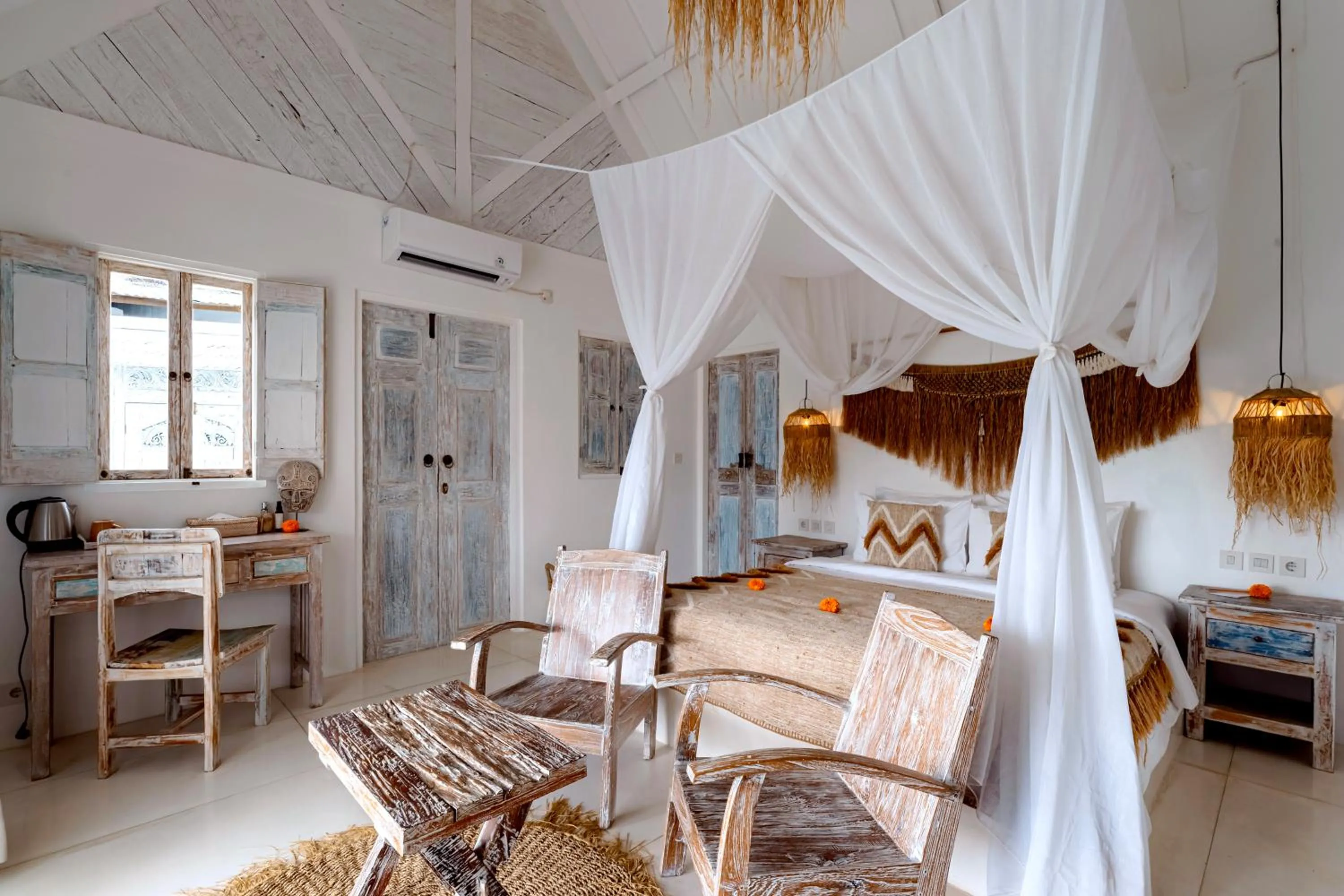 Photo of the whole room in Atalaya Villas Nusa Penida - Adults only