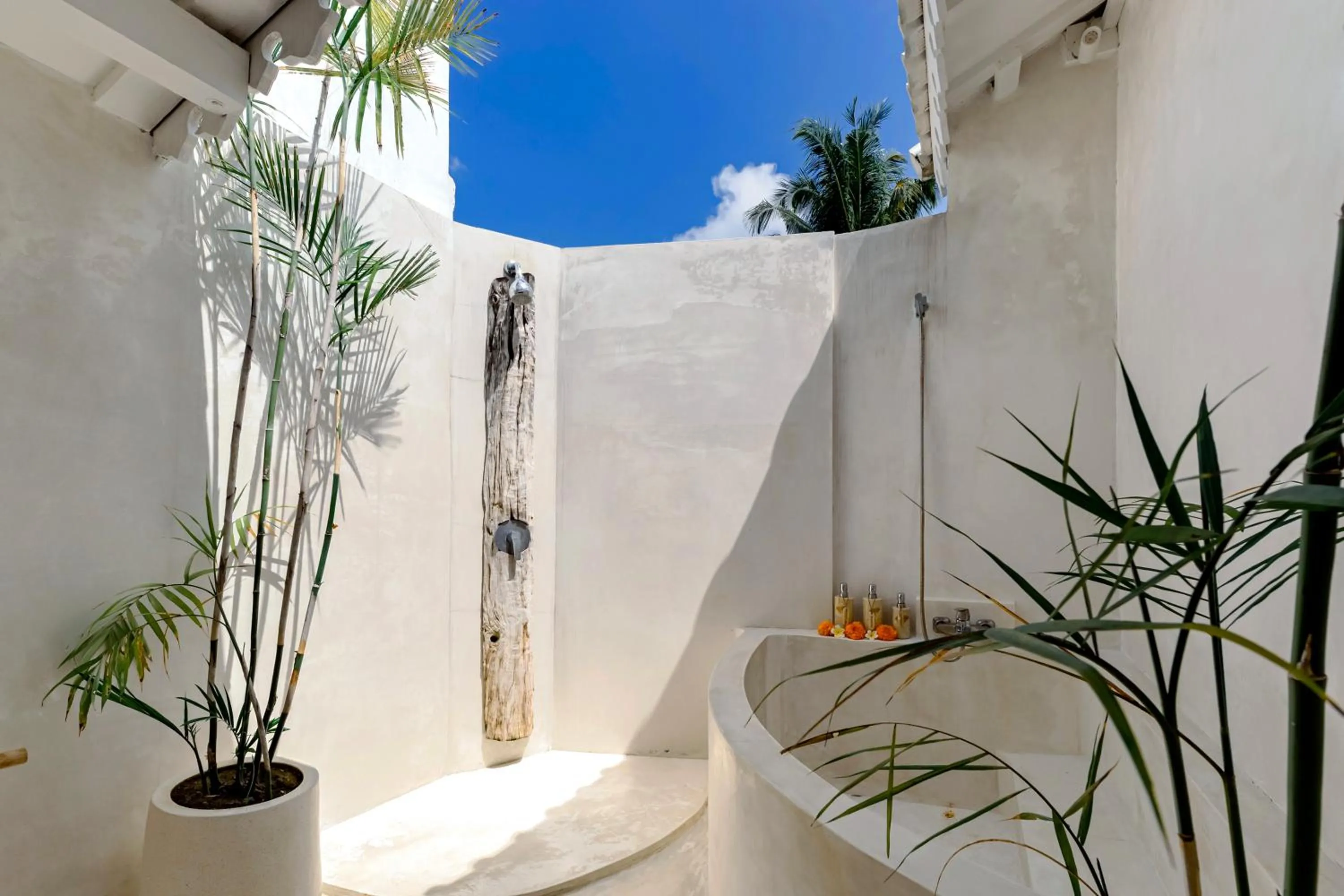 Bathroom in Atalaya Villas Nusa Penida - Adults only