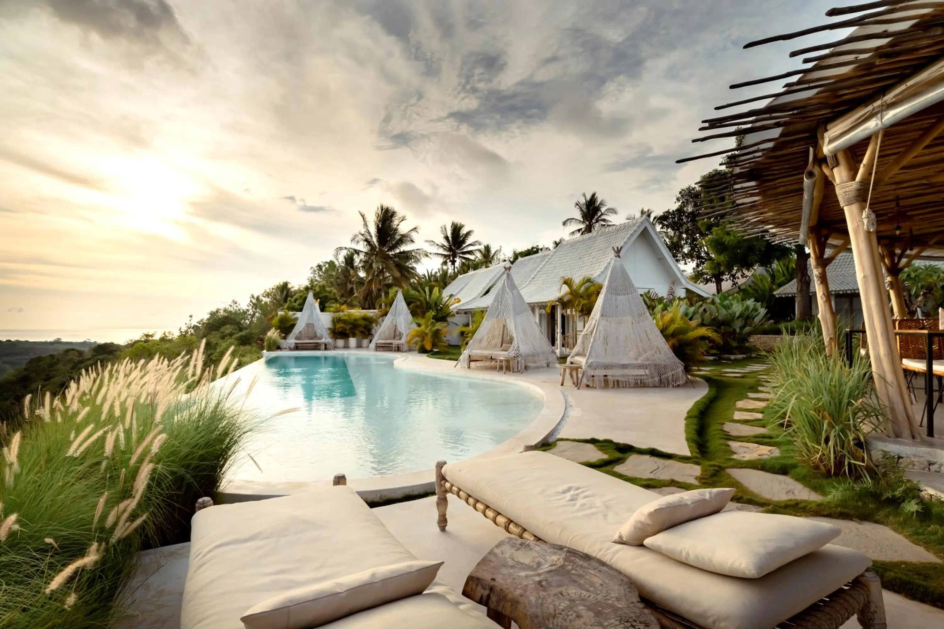 Swimming pool in Atalaya Villas Nusa Penida - Adults only