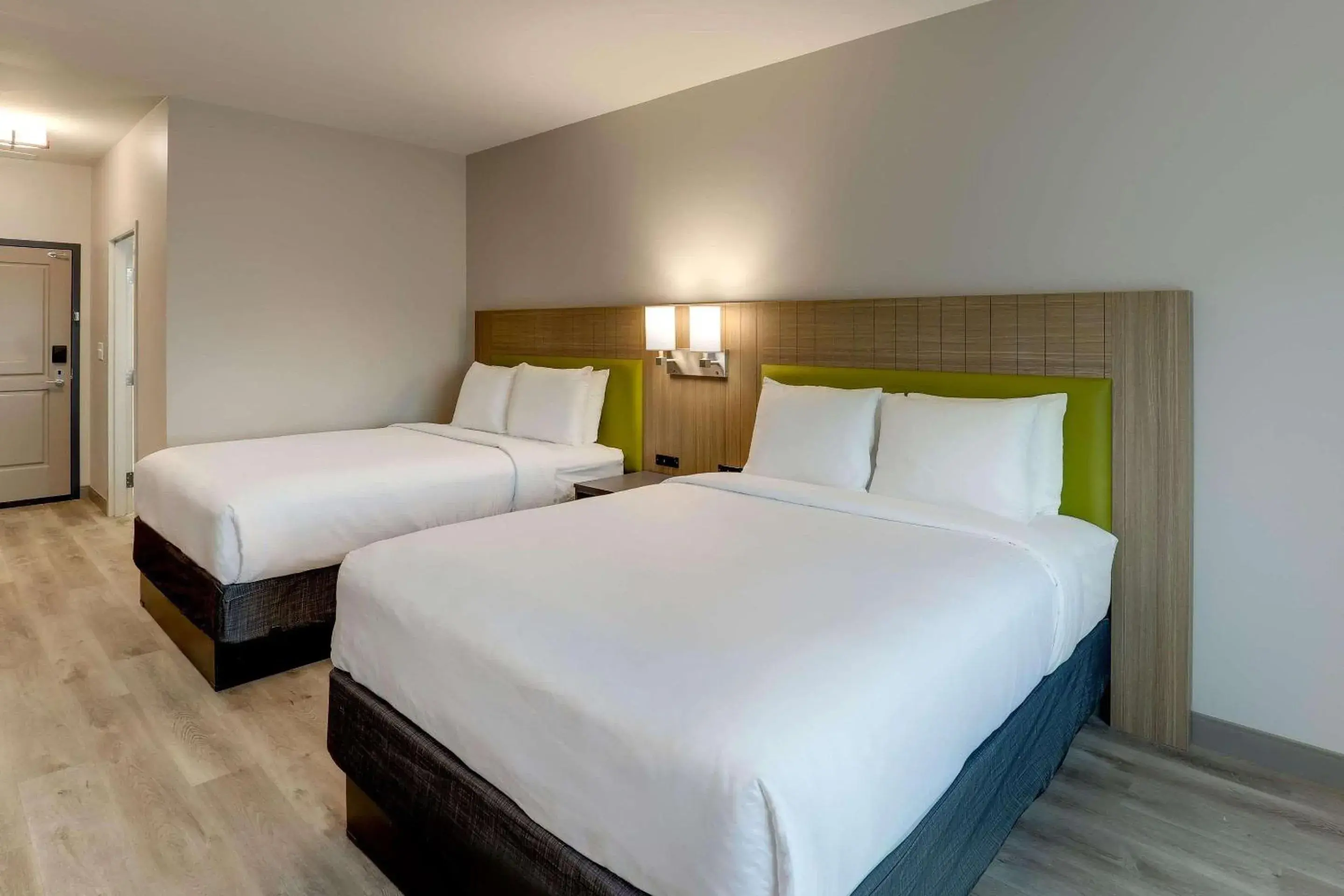 Bedroom, Bed in Country Inn & Suites by Radisson, Cumming near NorthSide Hospital Forsyth Bedroom, Bed in Country Inn & Suites by Radisson, Cumming near NorthSide Hospital Forsyth