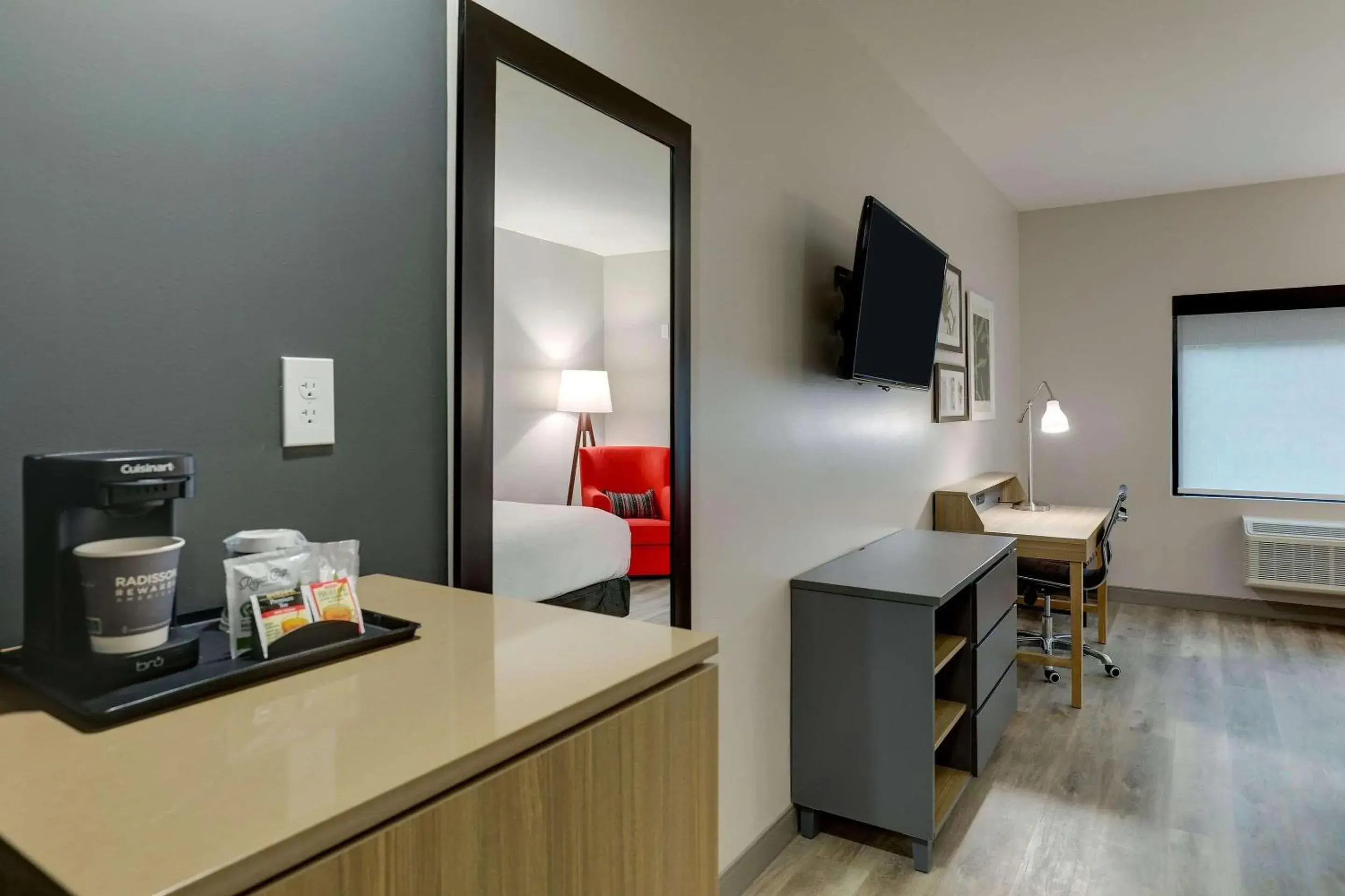 Bedroom in Country Inn & Suites by Radisson, Cumming near NorthSide Hospital Forsyth Bedroom in Country Inn & Suites by Radisson, Cumming near NorthSide Hospital Forsyth