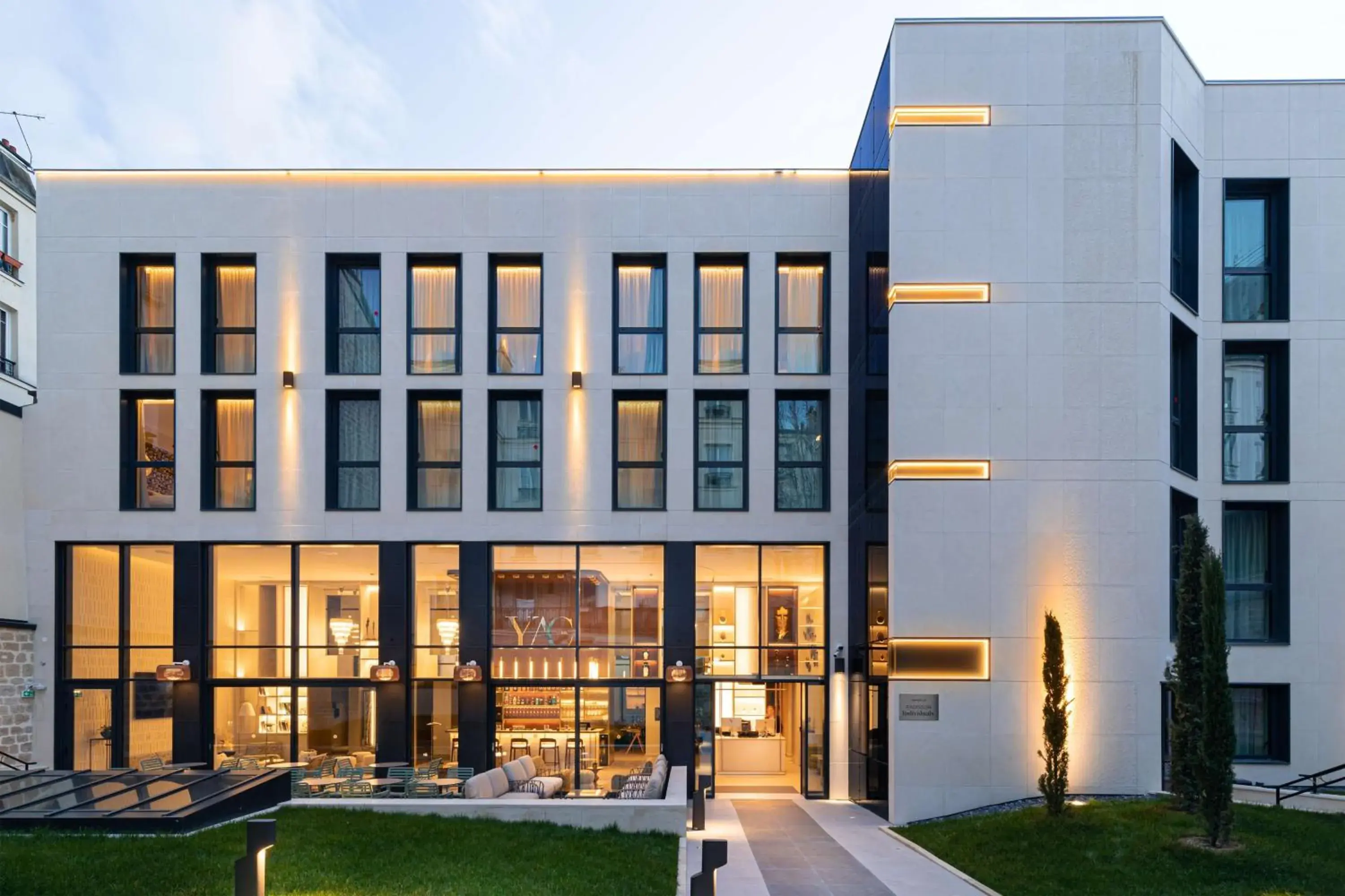 Property building in Hotel Yac Paris Clichy, a member of Radisson Individuals Property building in Hotel Yac Paris Clichy, a member of Radisson Individuals