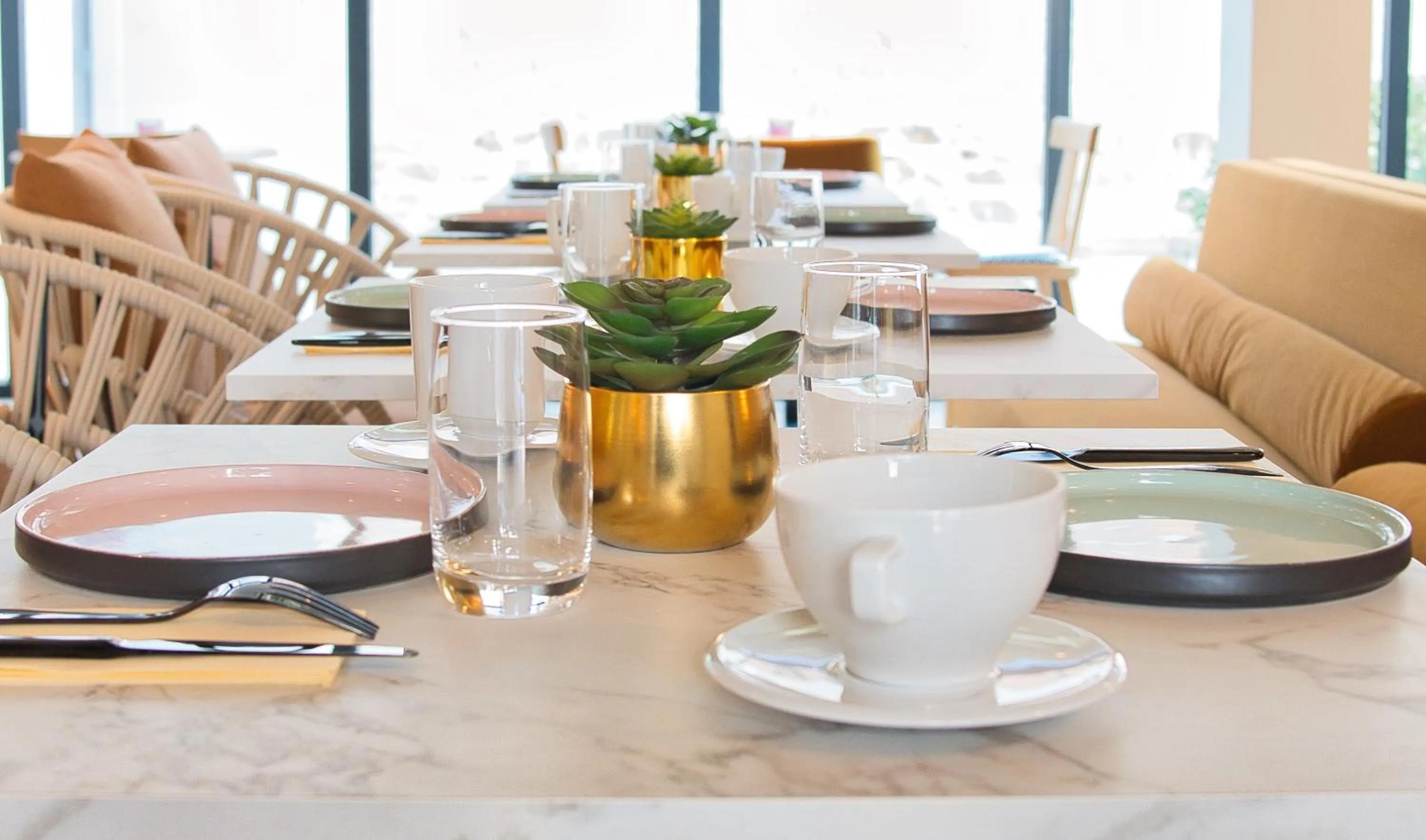 Restaurant/places to eat in Hotel Yac Paris Clichy, a member of Radisson Individuals