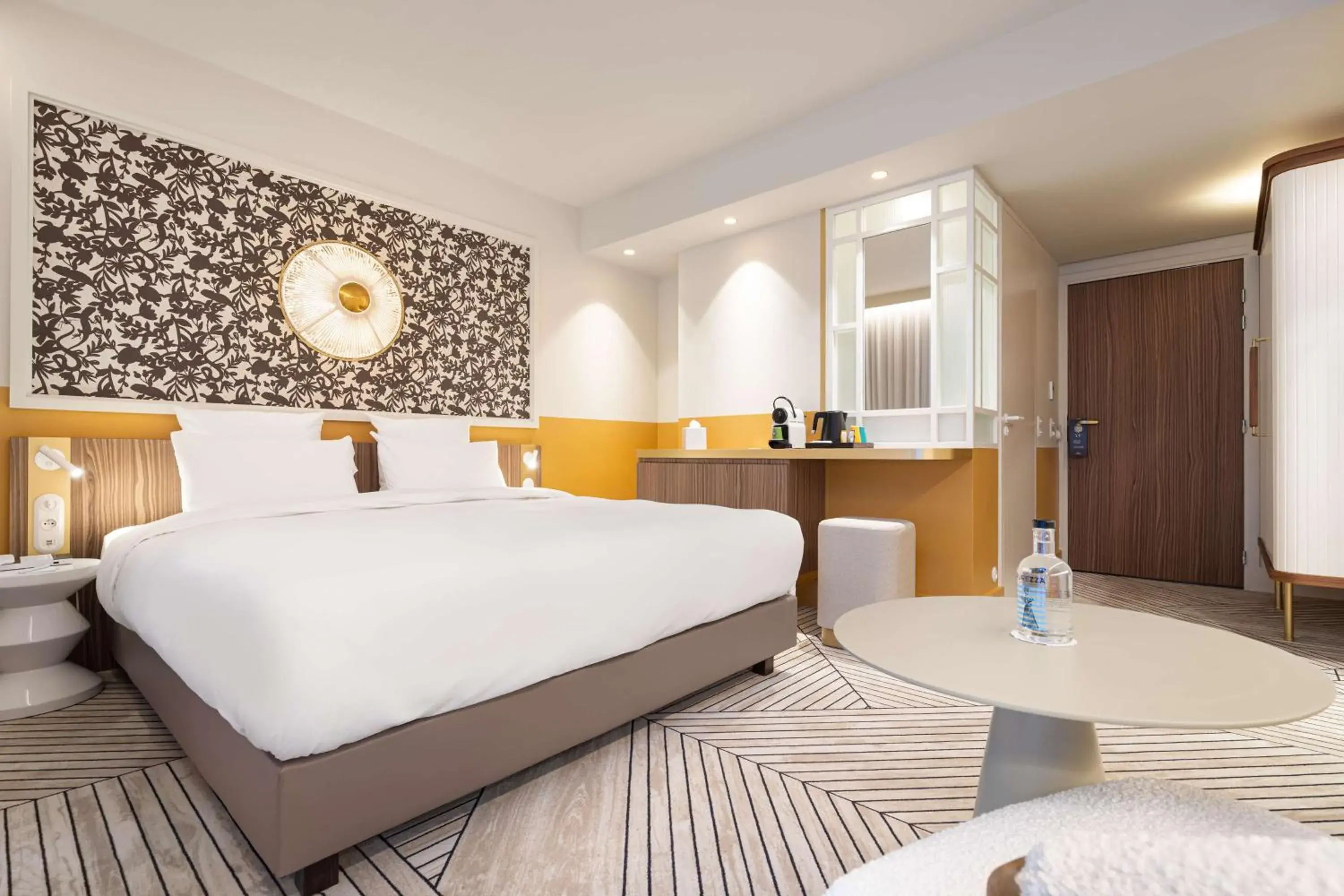 Bed in Hotel Yac Paris Clichy, a member of Radisson Individuals Bed in Hotel Yac Paris Clichy, a member of Radisson Individuals