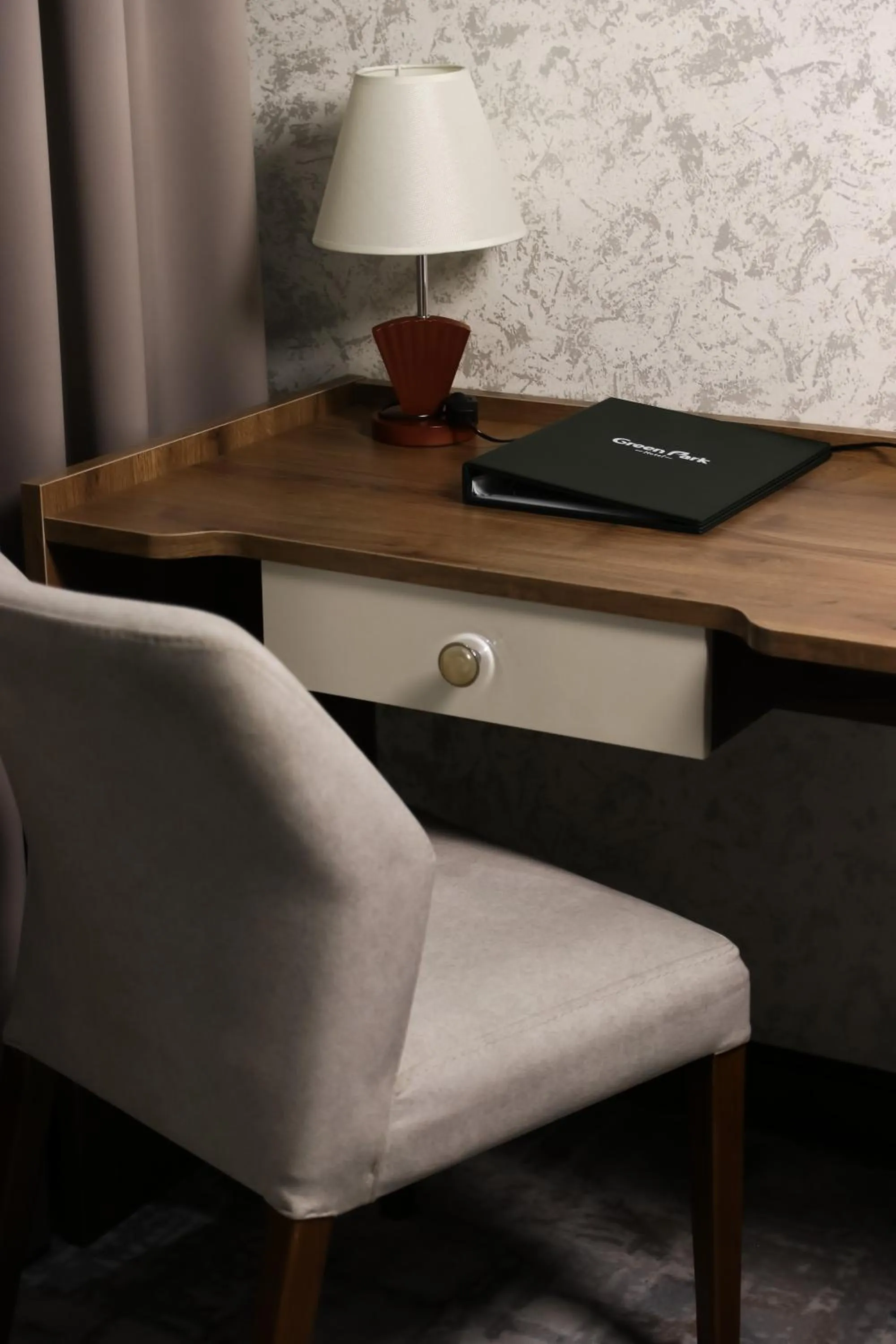 Business facilities in Green Park Hotel