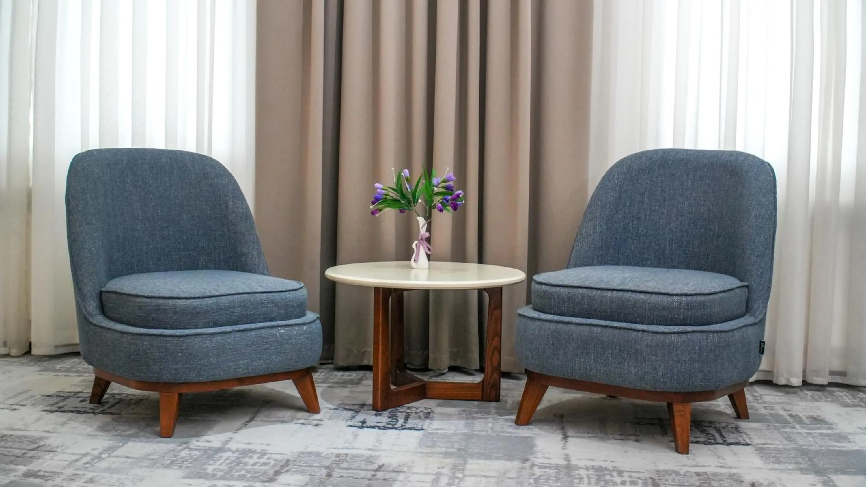 Photo of the whole room in Green Park Hotel