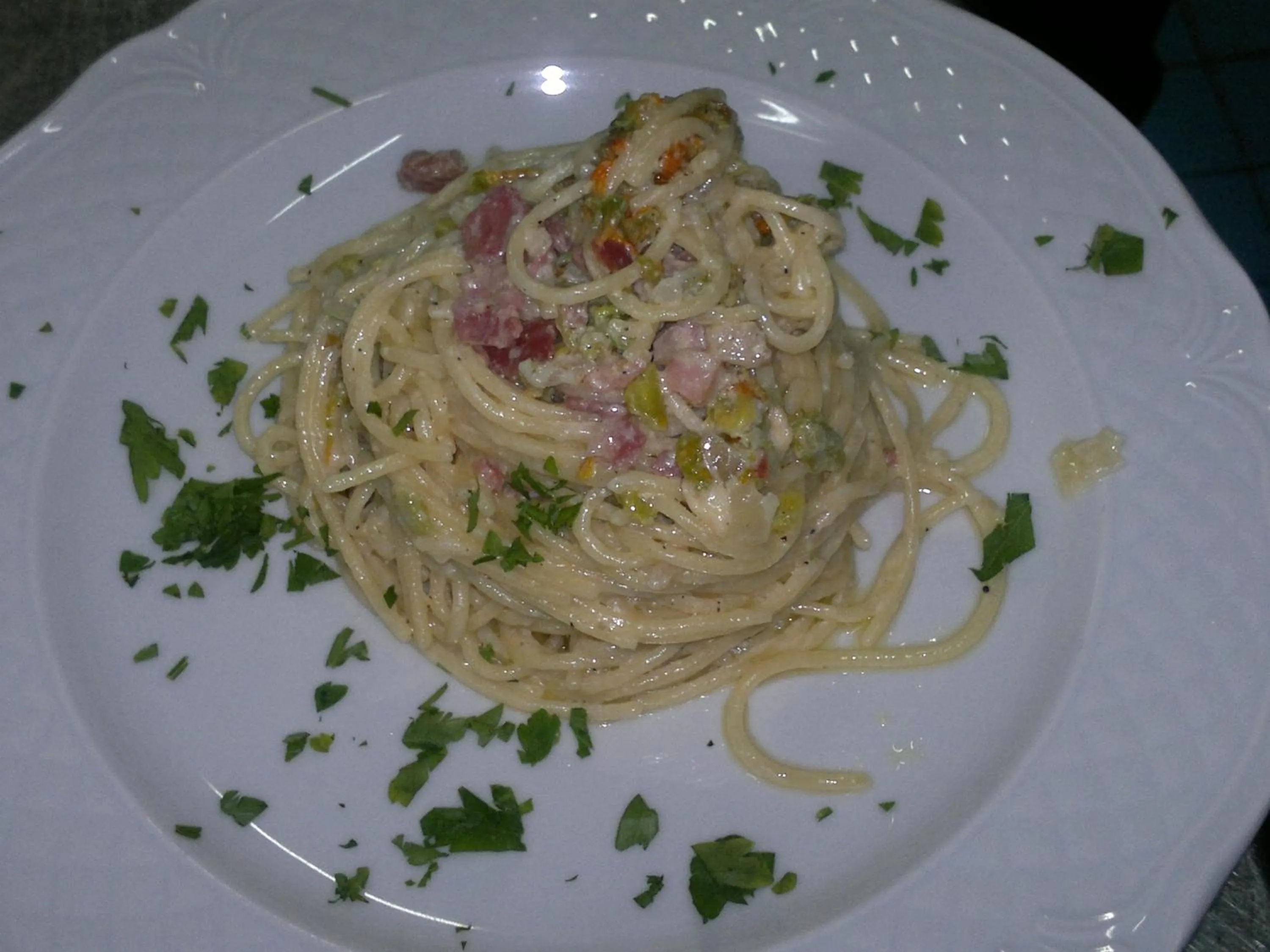 Restaurant/places to eat in Hotel Lento