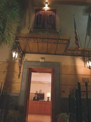 Facade/entrance in Hotel Lento