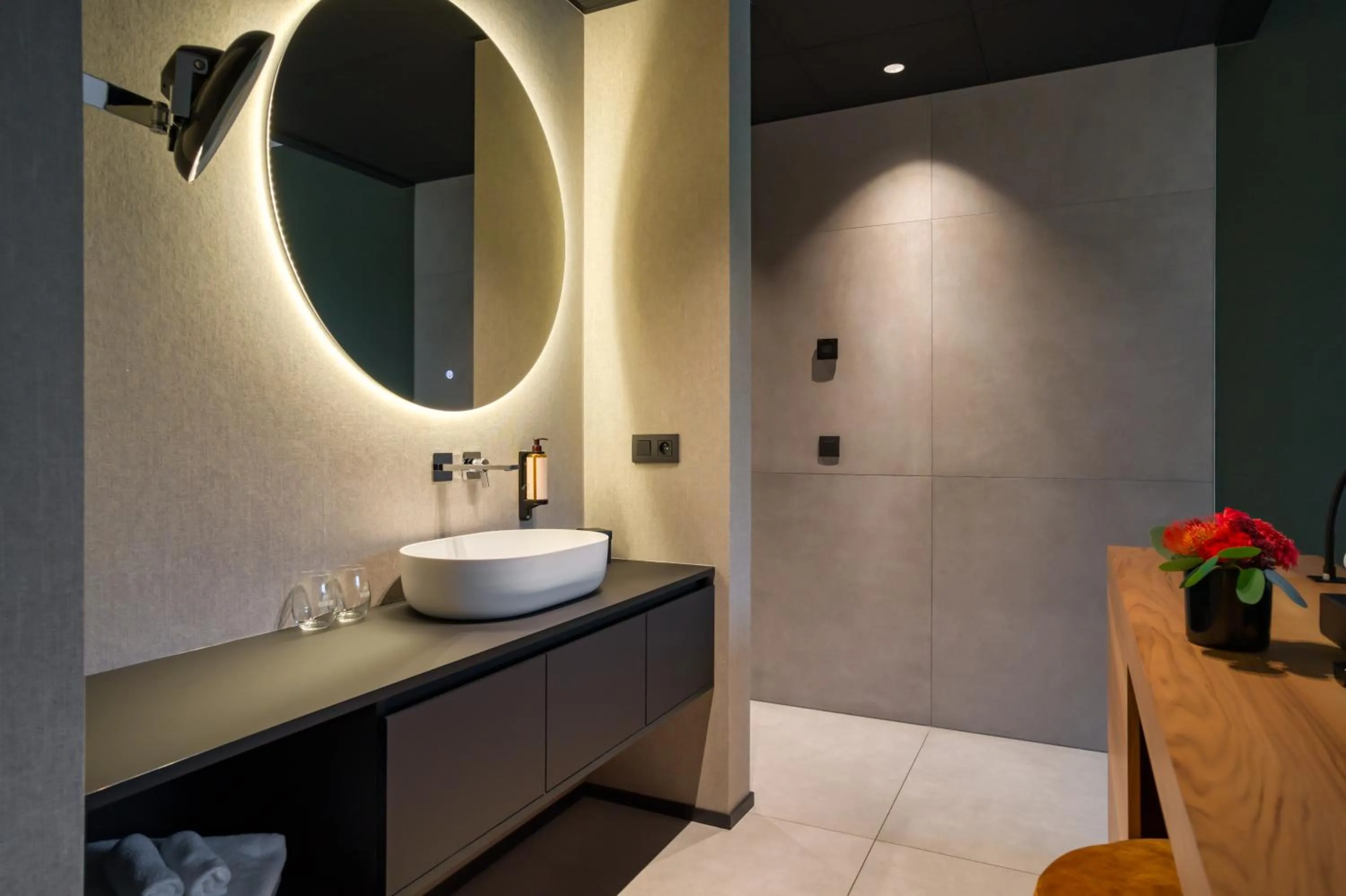 Bathroom in Aux Etangs - Hôtel