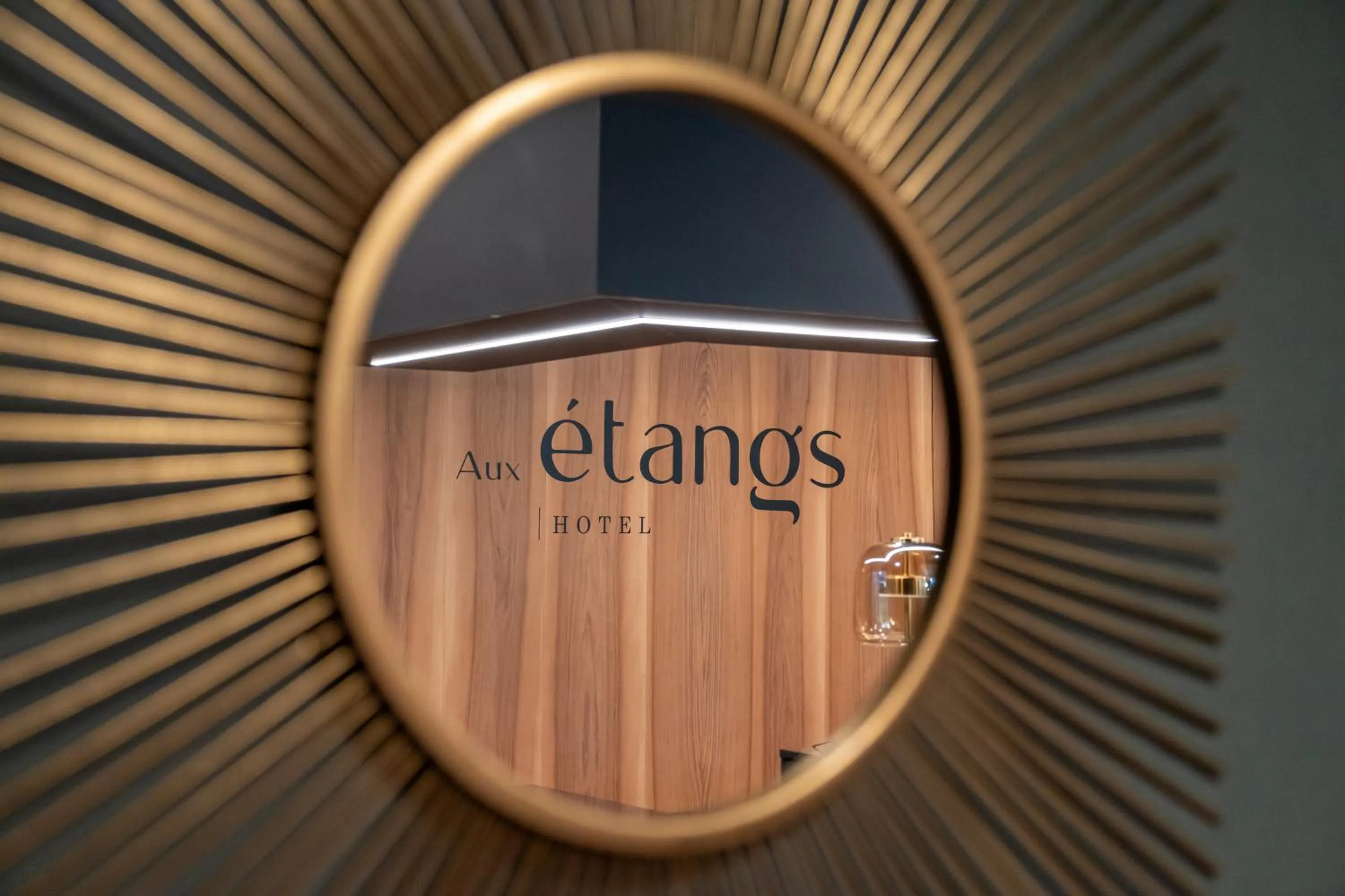 Logo/Certificate/Sign in Aux Etangs - Hôtel