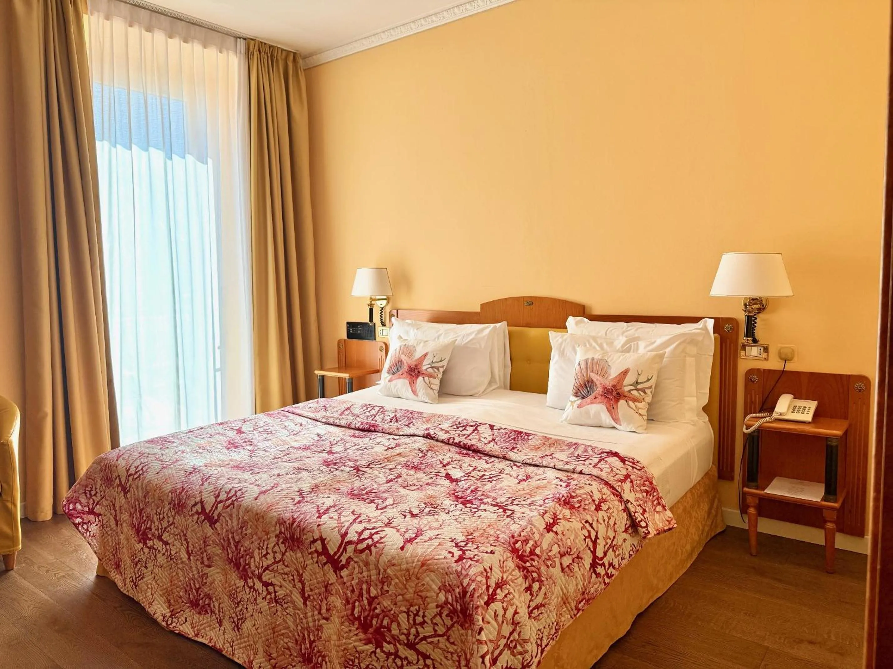 Bed in Greif Hotel & Spa