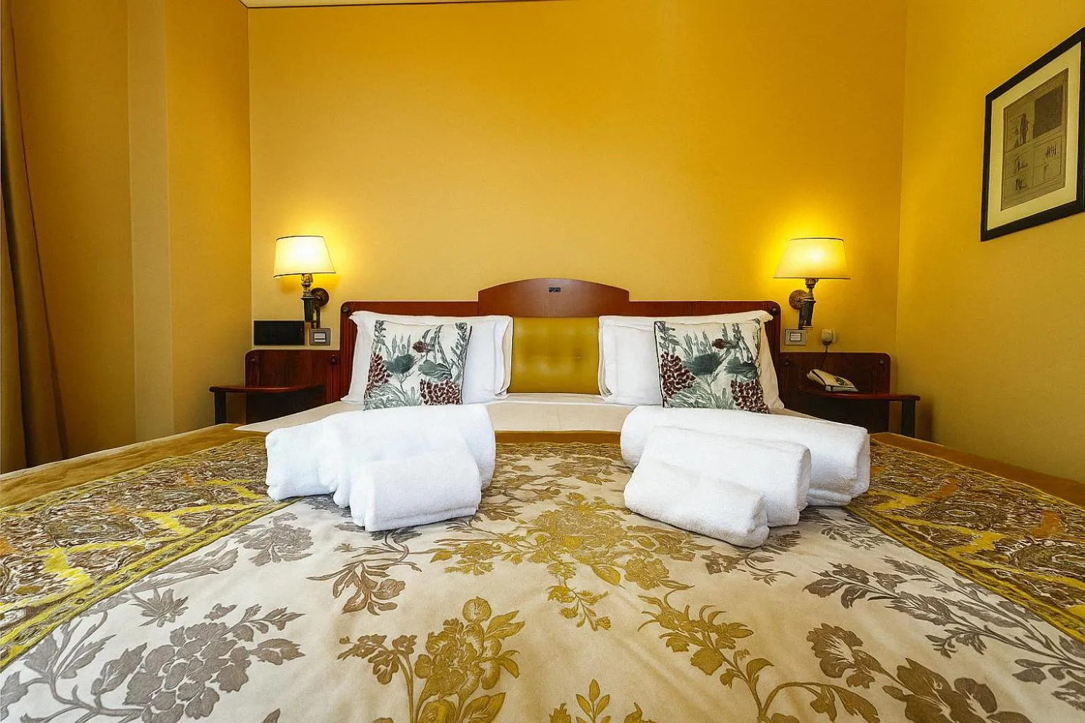 Bed in Greif Hotel & Spa