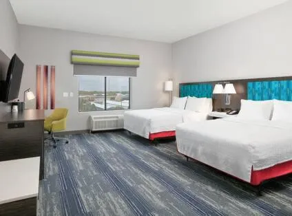 Bed in Hampton Inn & Suites Dalhart