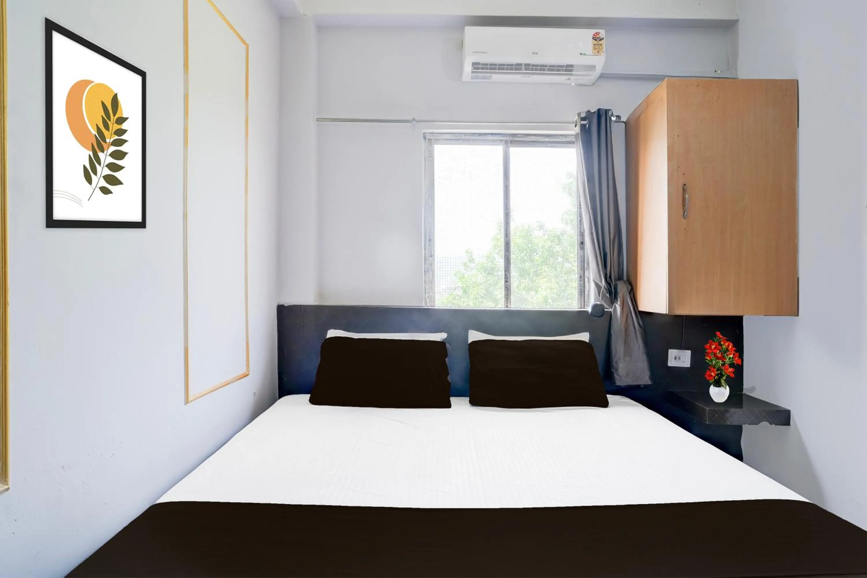 Bedroom, Bed in Super Hotel O Garchuk Market Formerly Trendz Stay
