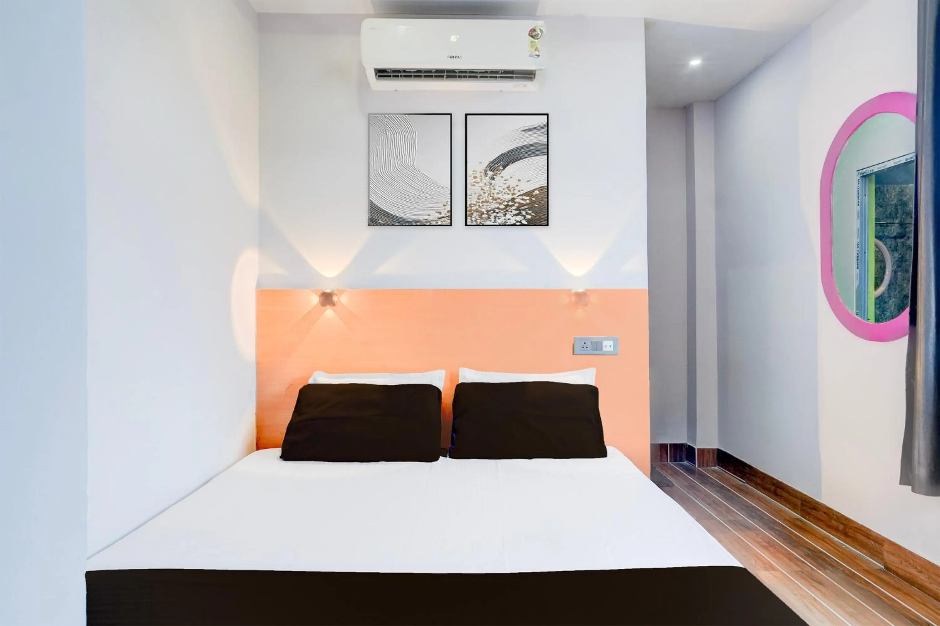 Bedroom, Bed in Super Hotel O Garchuk Market Formerly Trendz Stay