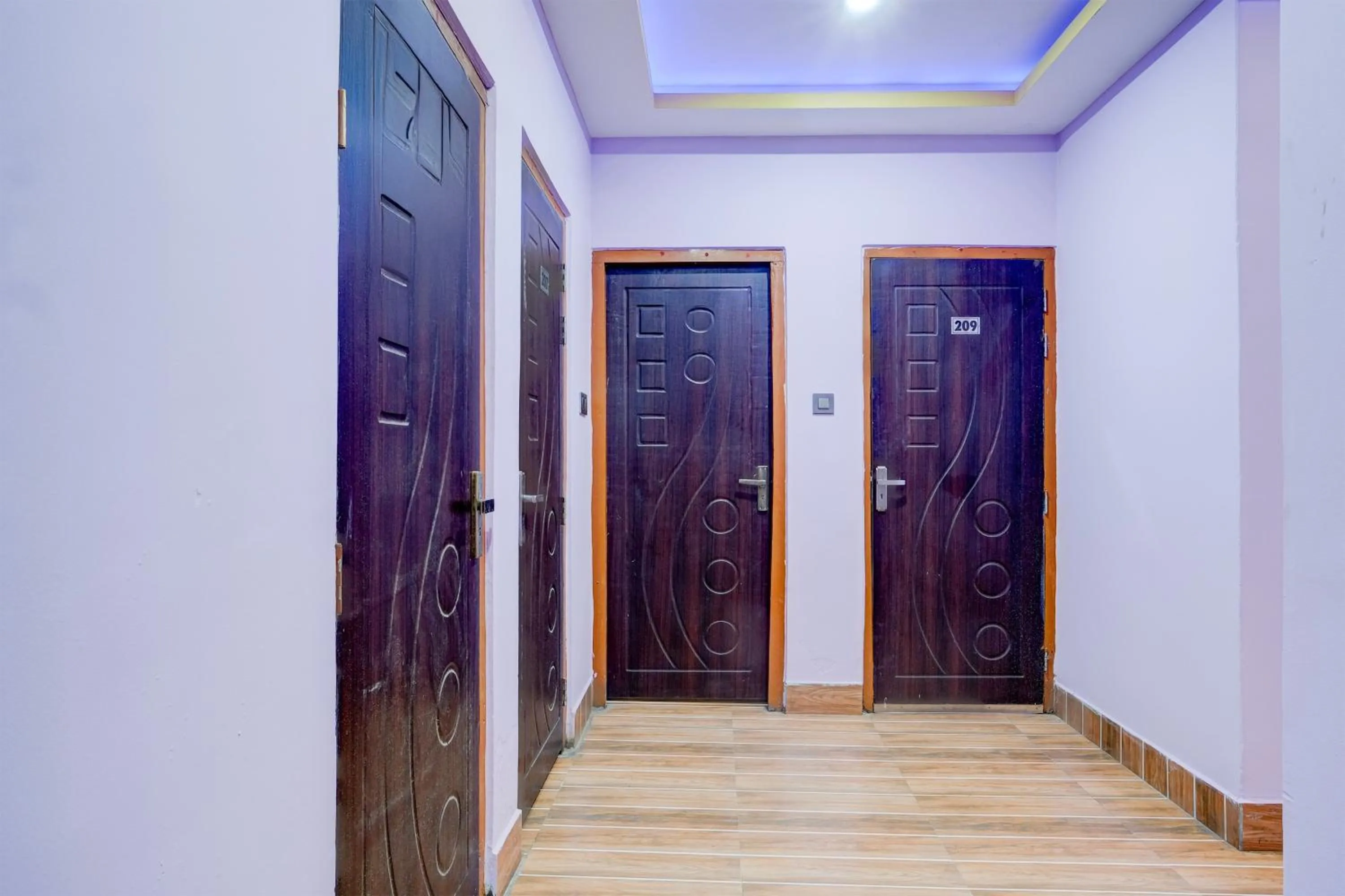Lobby or reception in Super Hotel O Garchuk Market Formerly Trendz Stay
