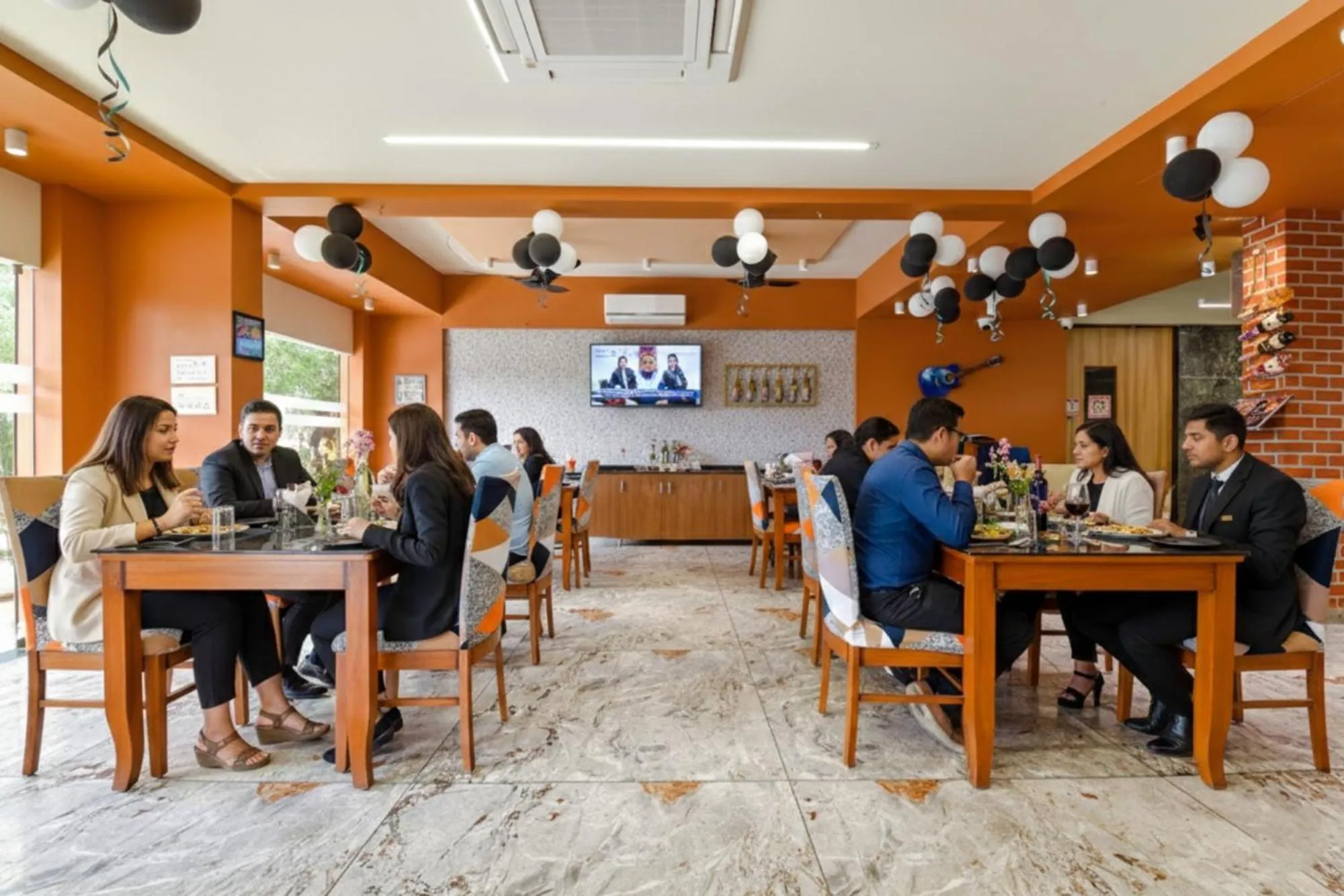 Restaurant/places to eat in Oriva Siddharth Corporate - Vavol, Gandhinagar